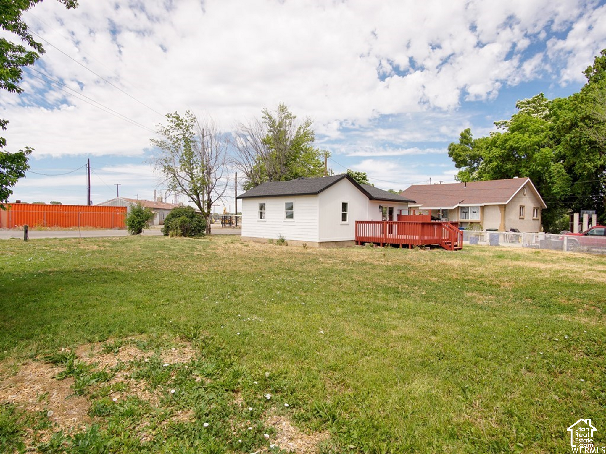 main property photo 17