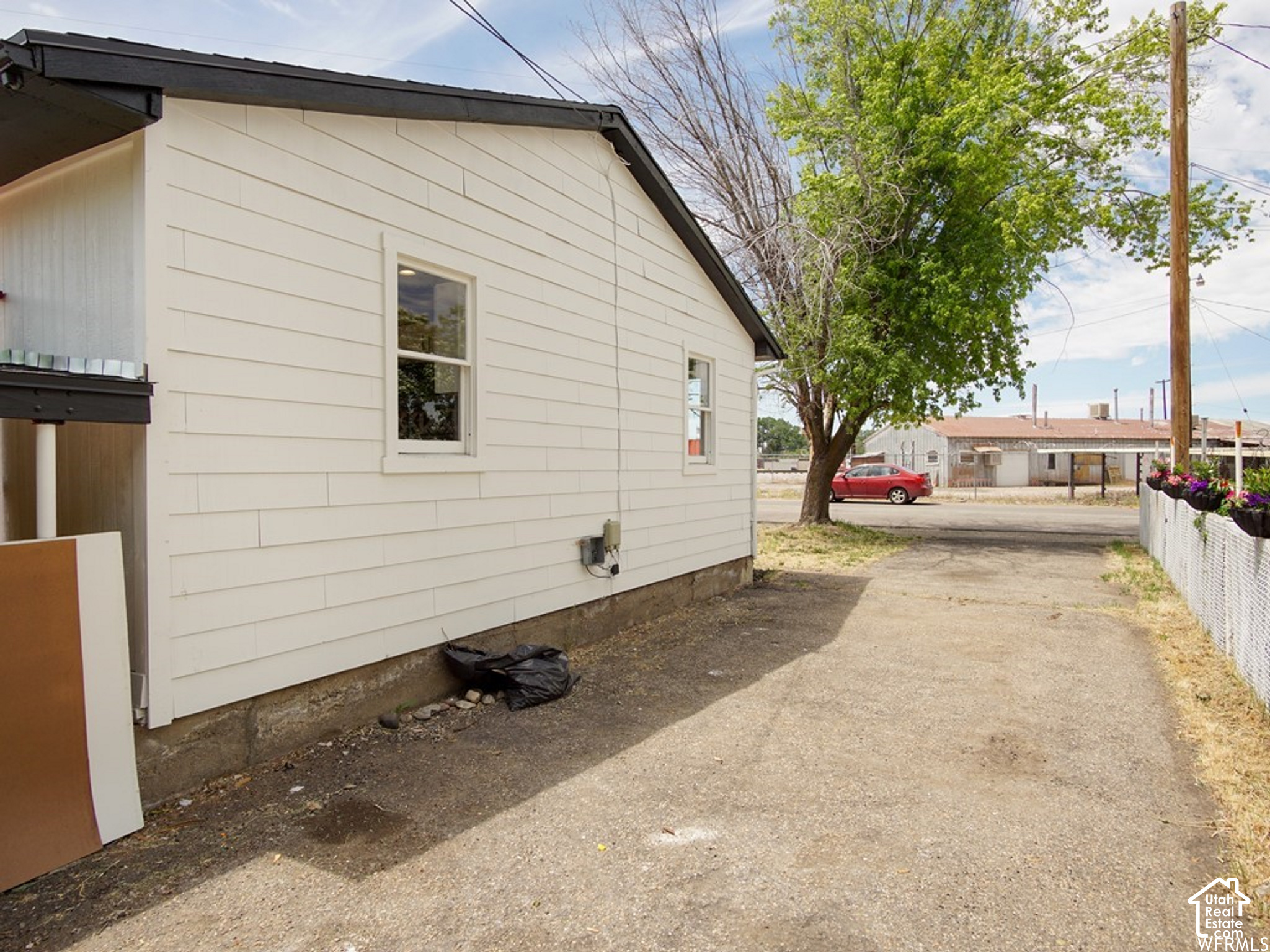 main property photo 19