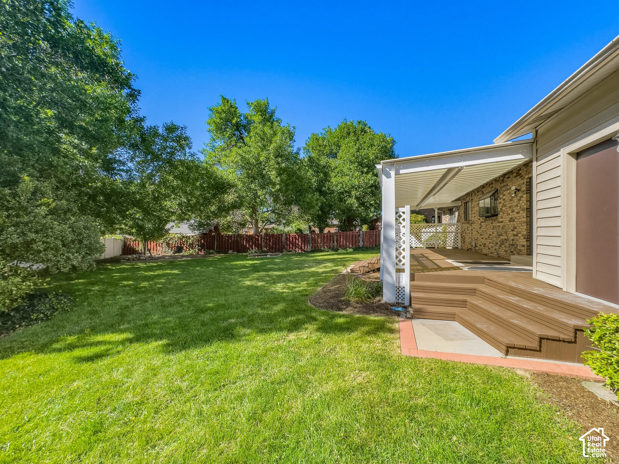 main property photo 26