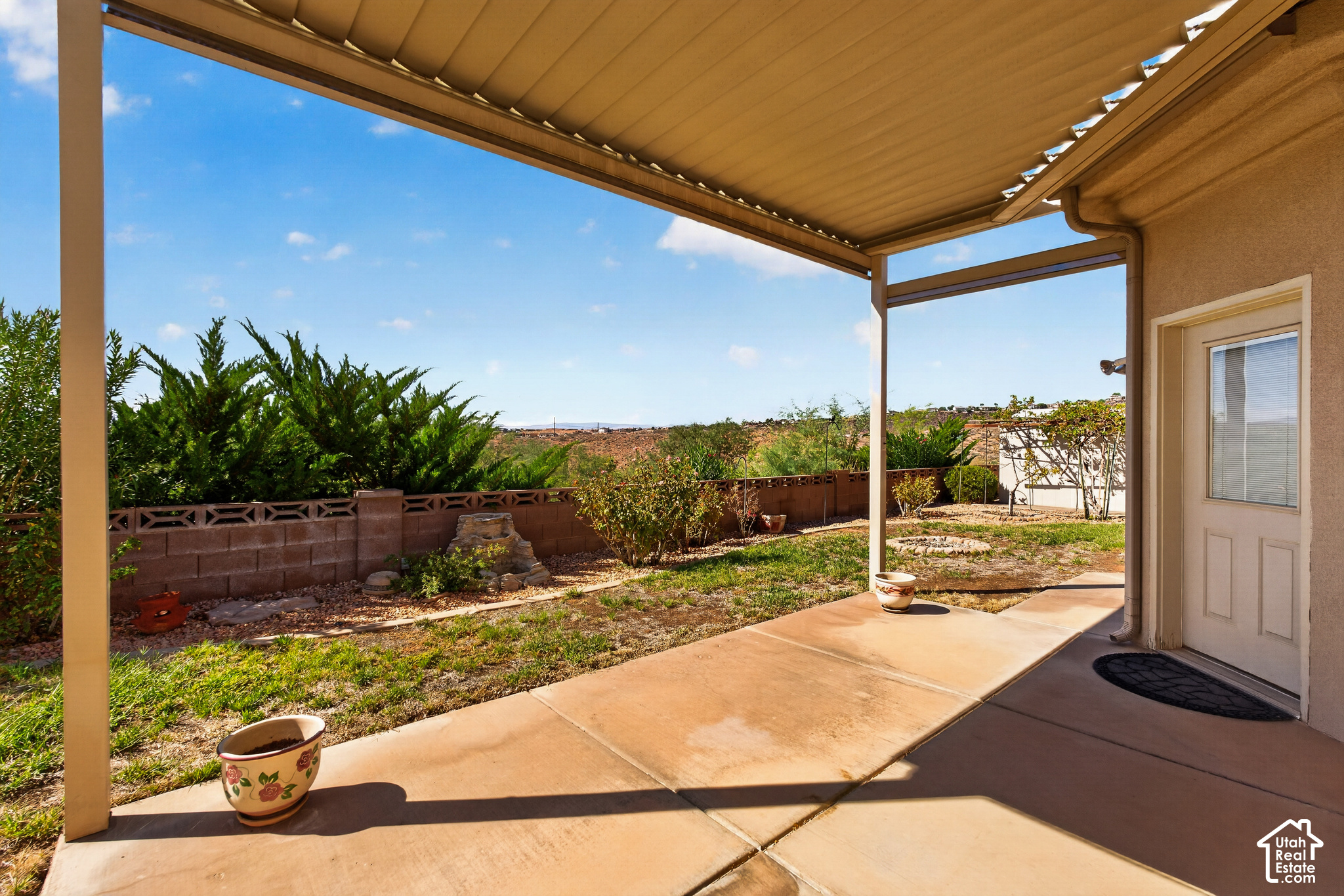main property photo 22