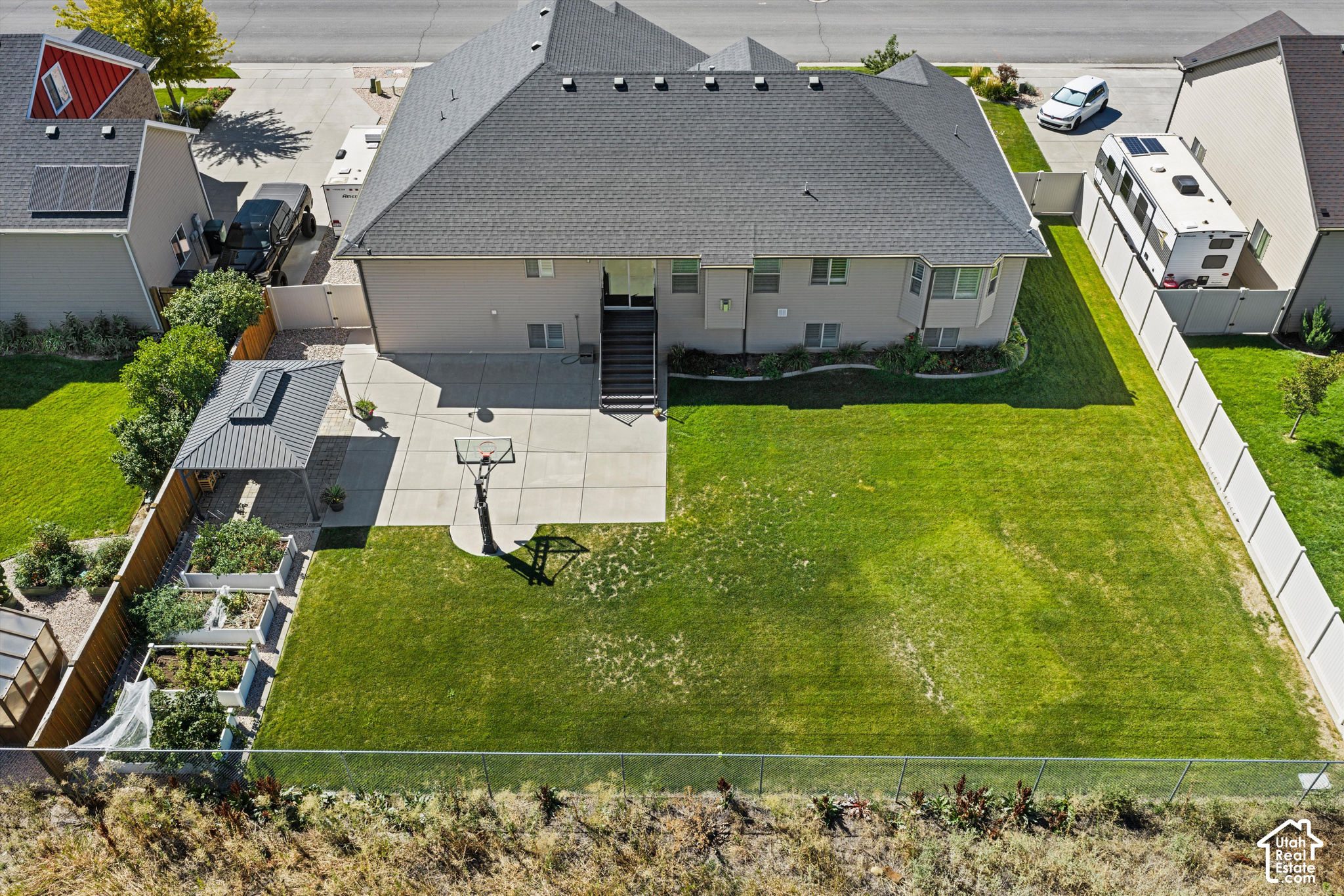 main property photo 46