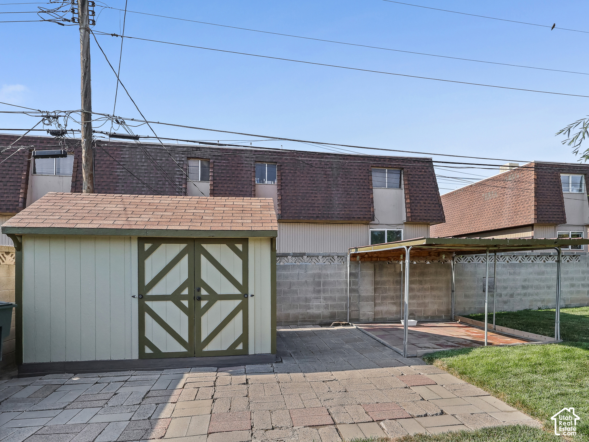 main property photo 25