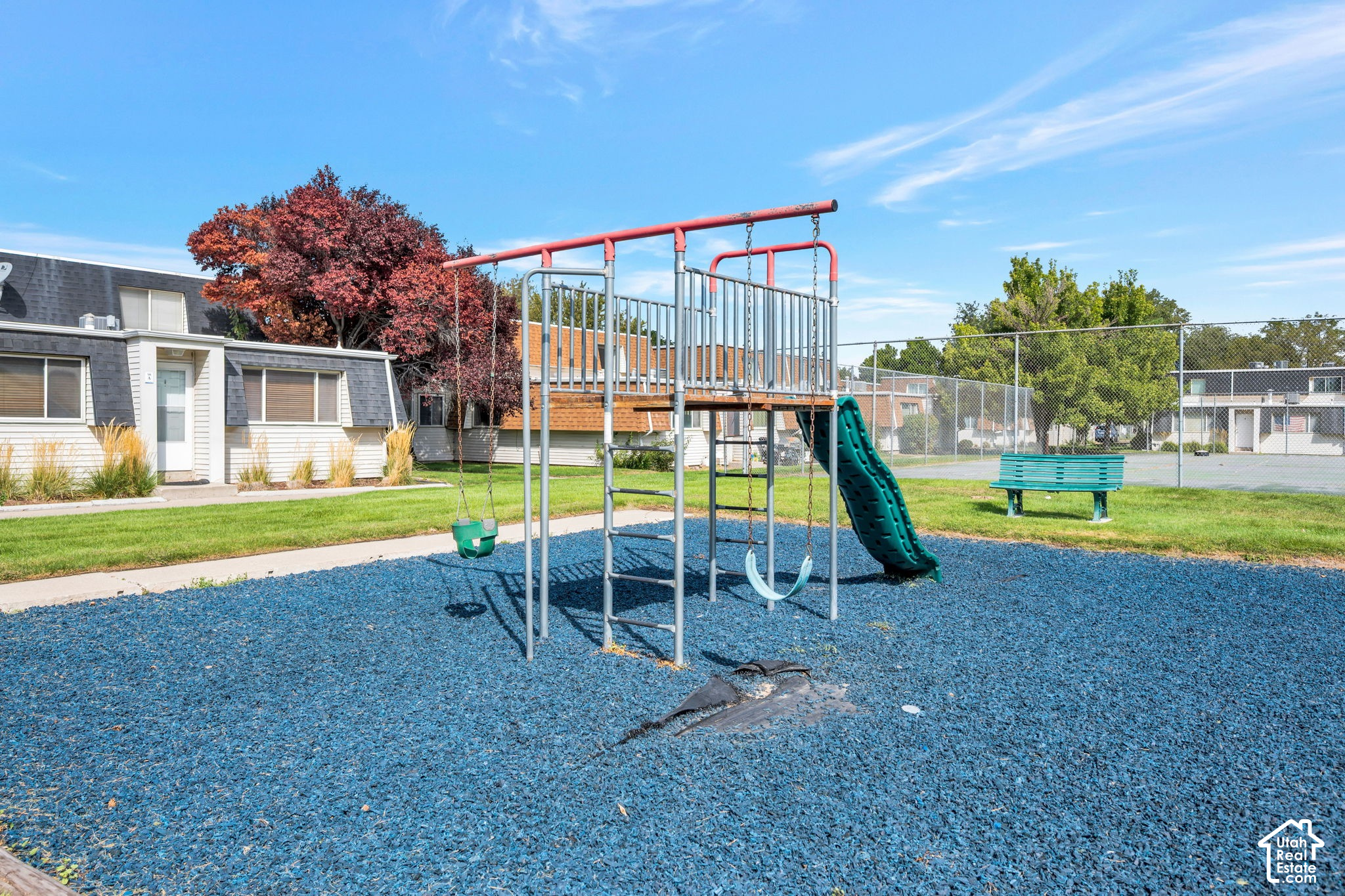 main property photo 13