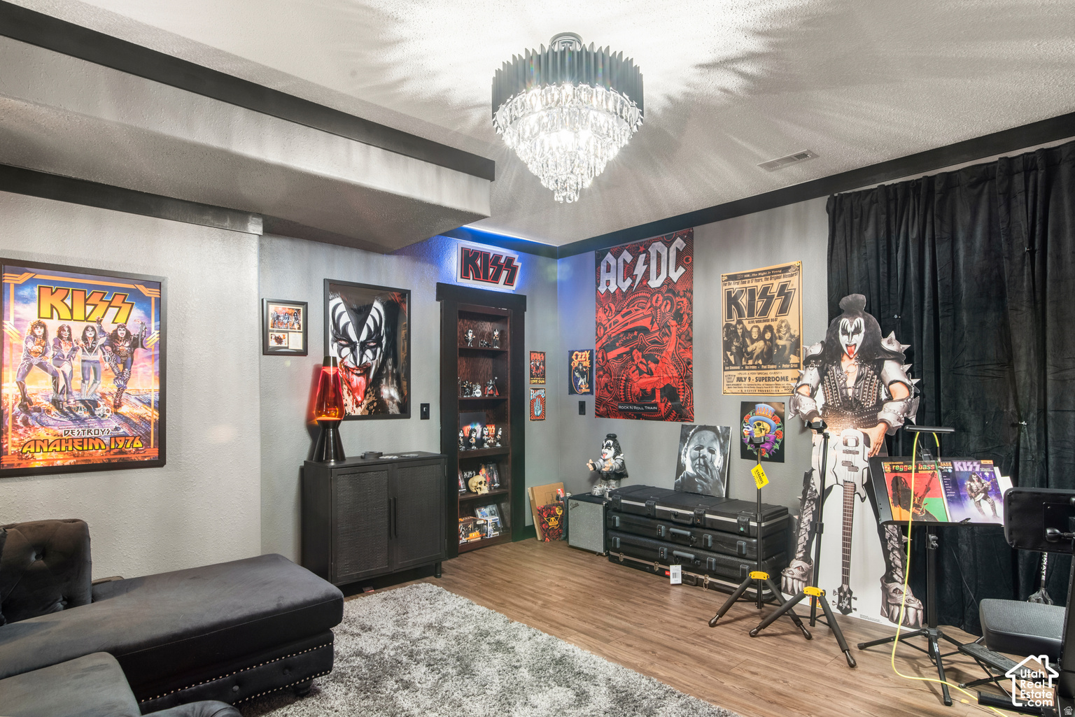 main property photo 57