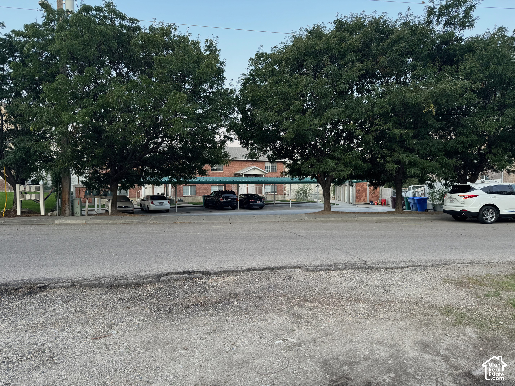 main property photo 7