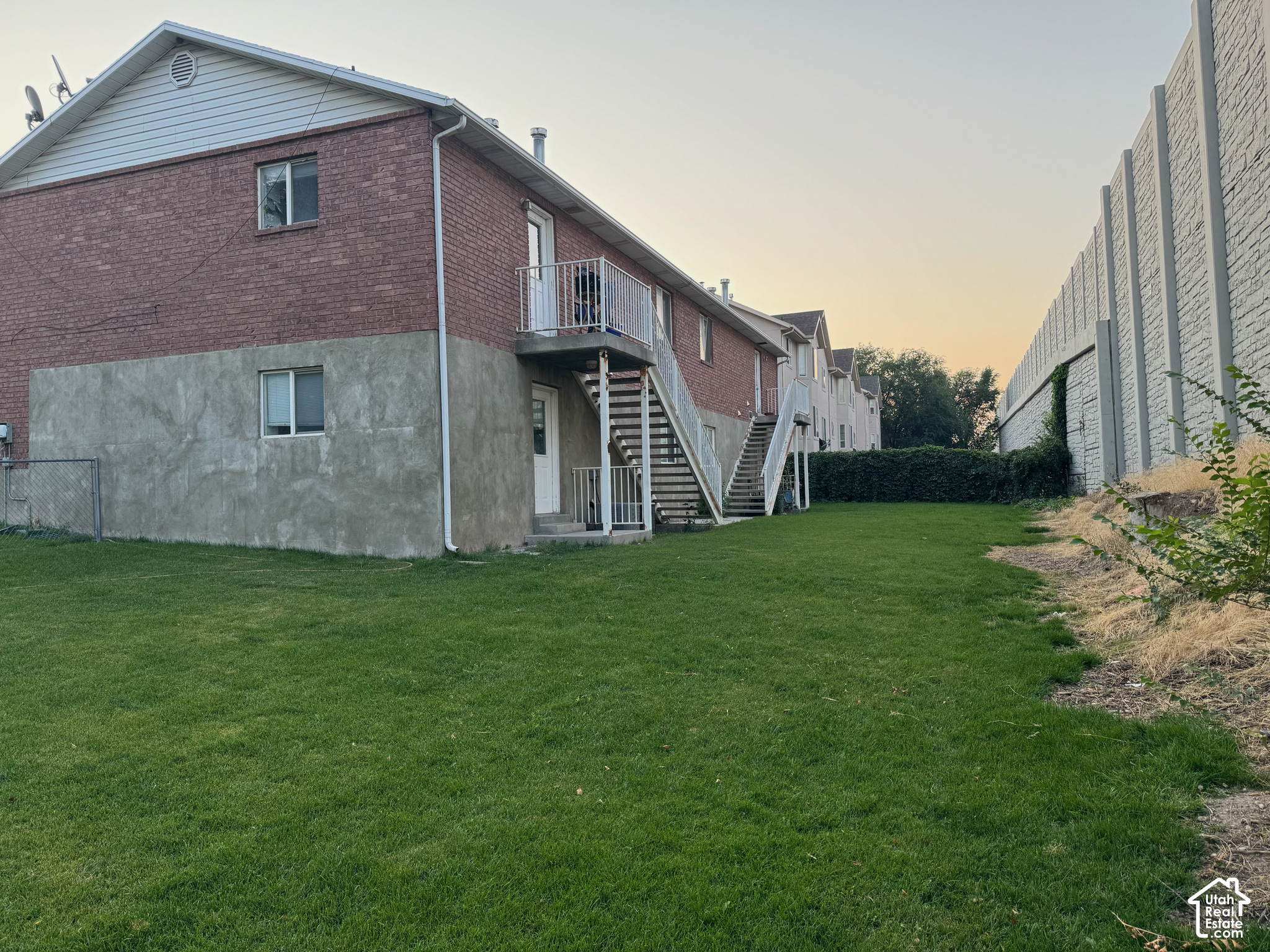 main property photo 9