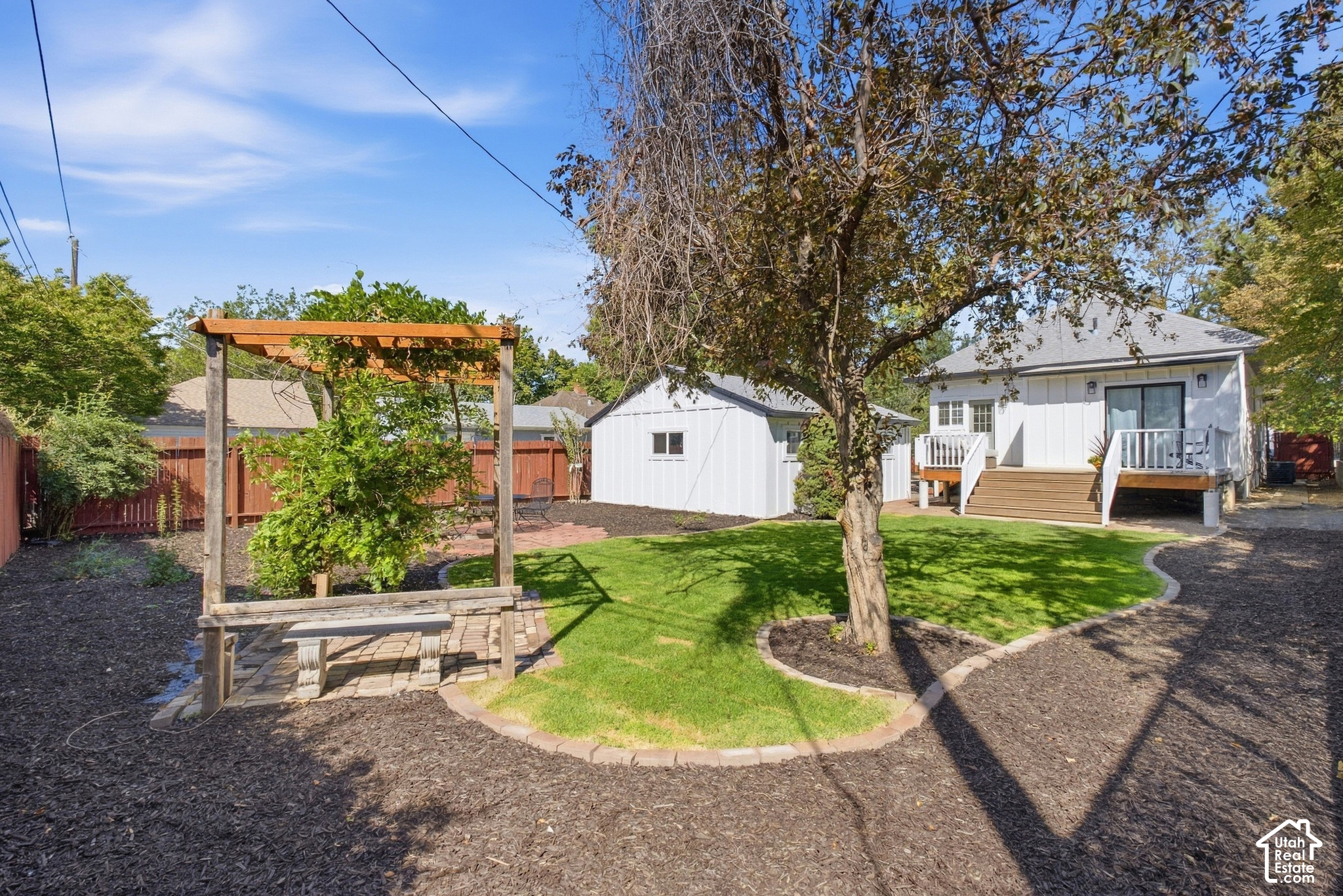 main property photo 31