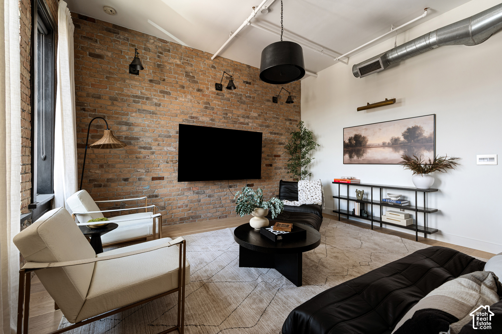 property viewer photo 16