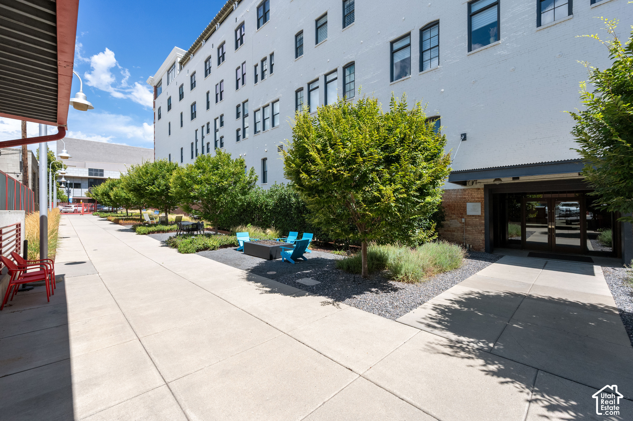 property viewer photo 29