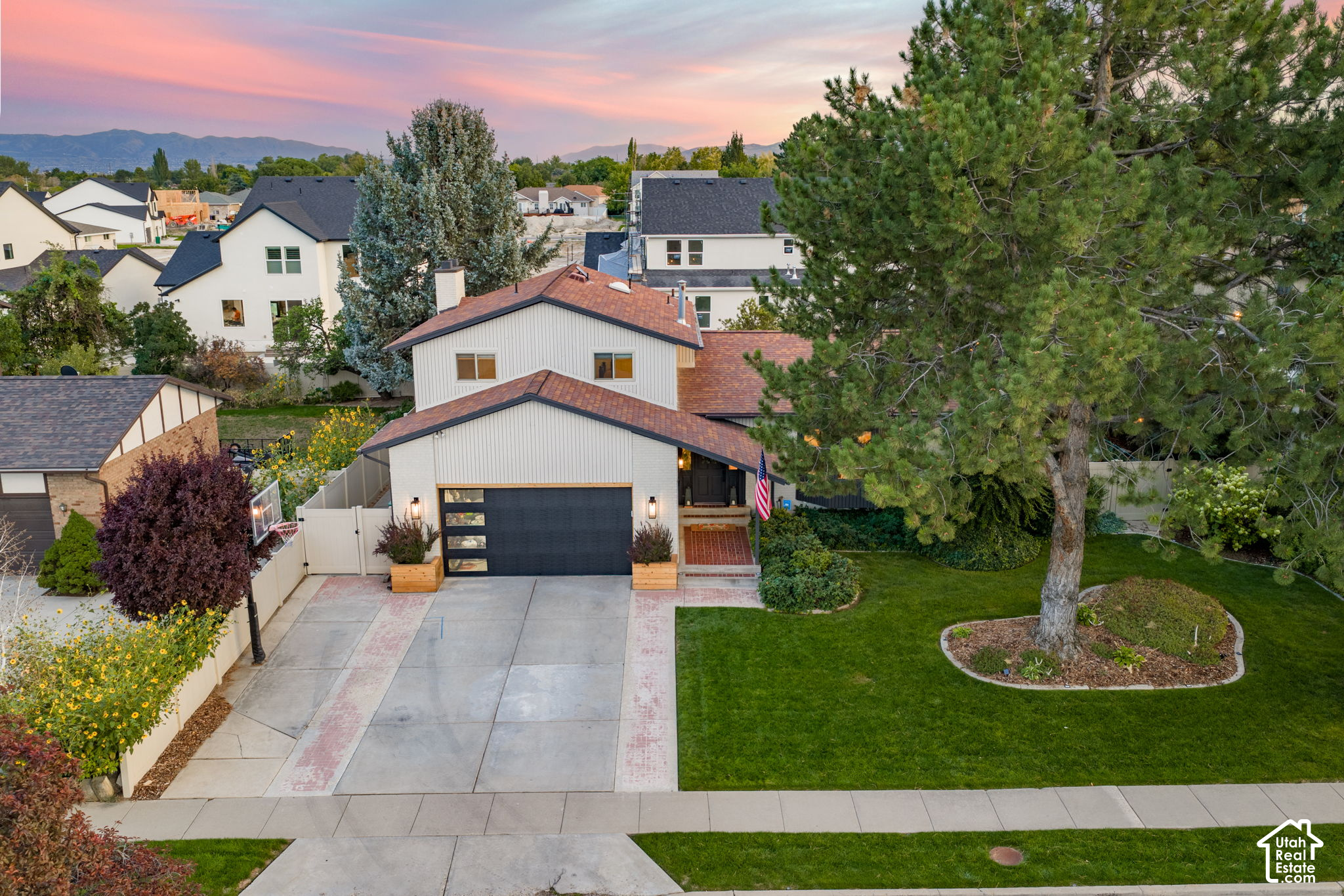 main property photo 51