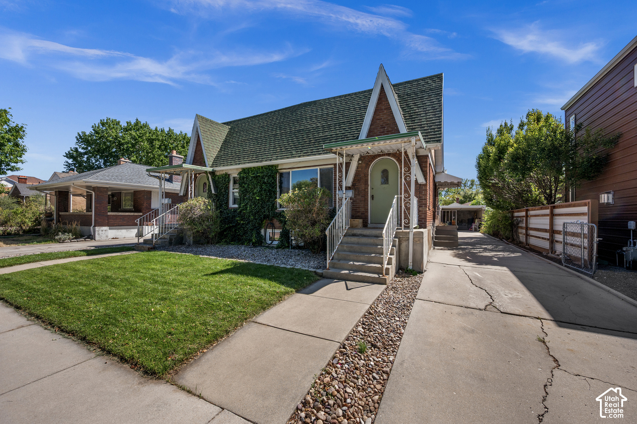 main property photo 2