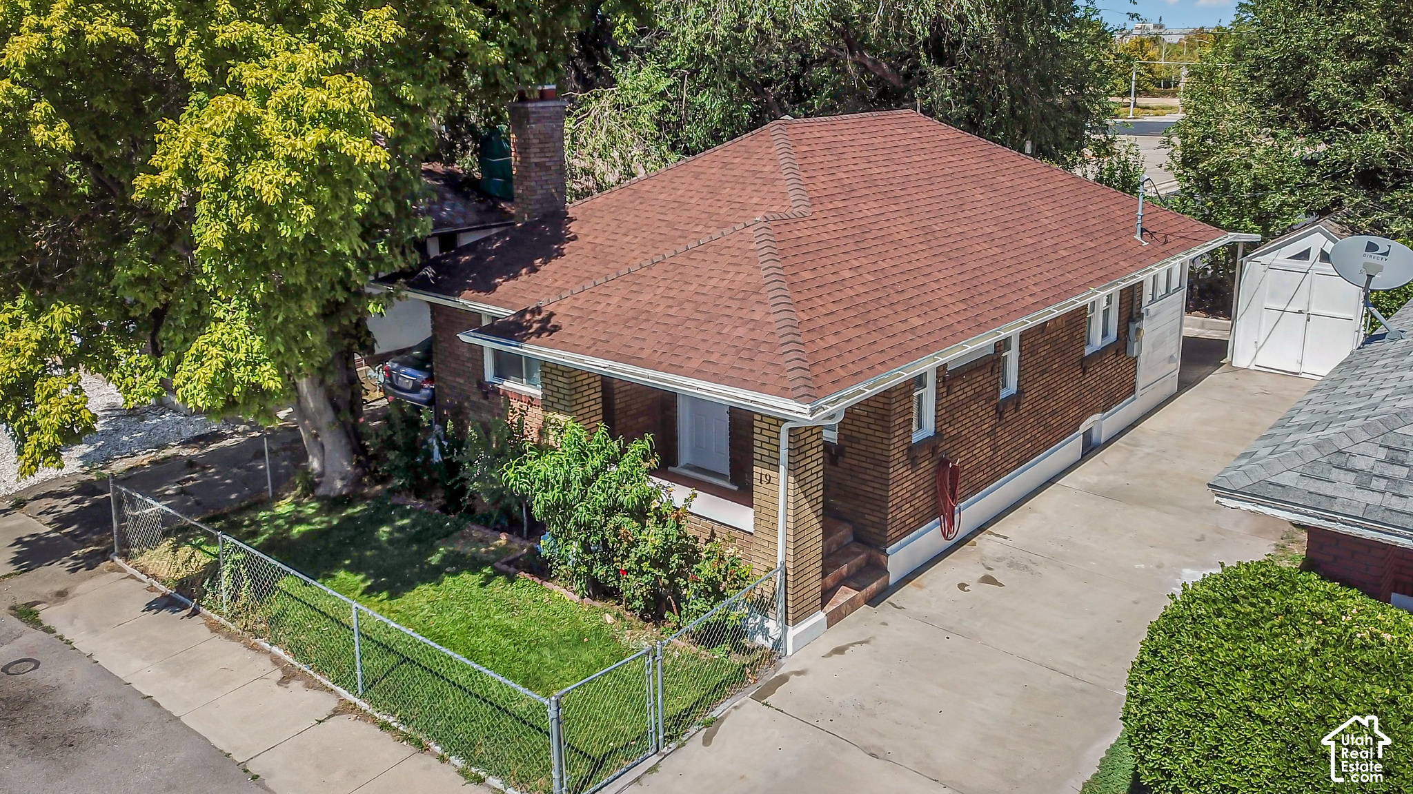 main property photo 13
