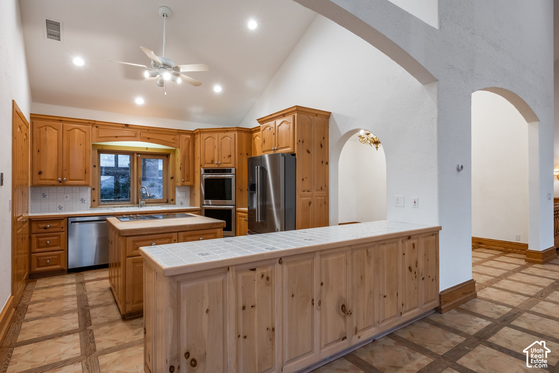 main property photo 18