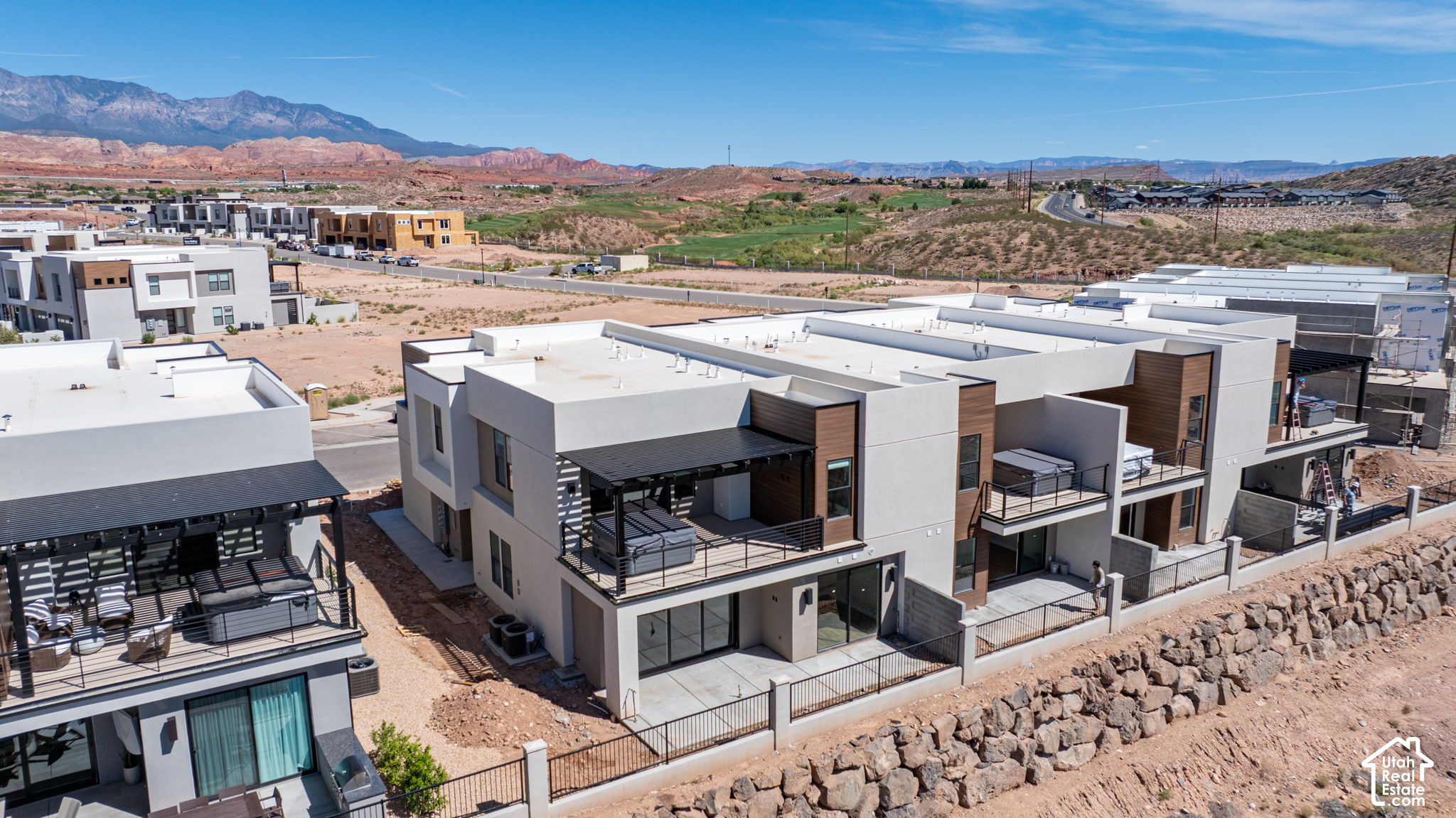 main property photo 24