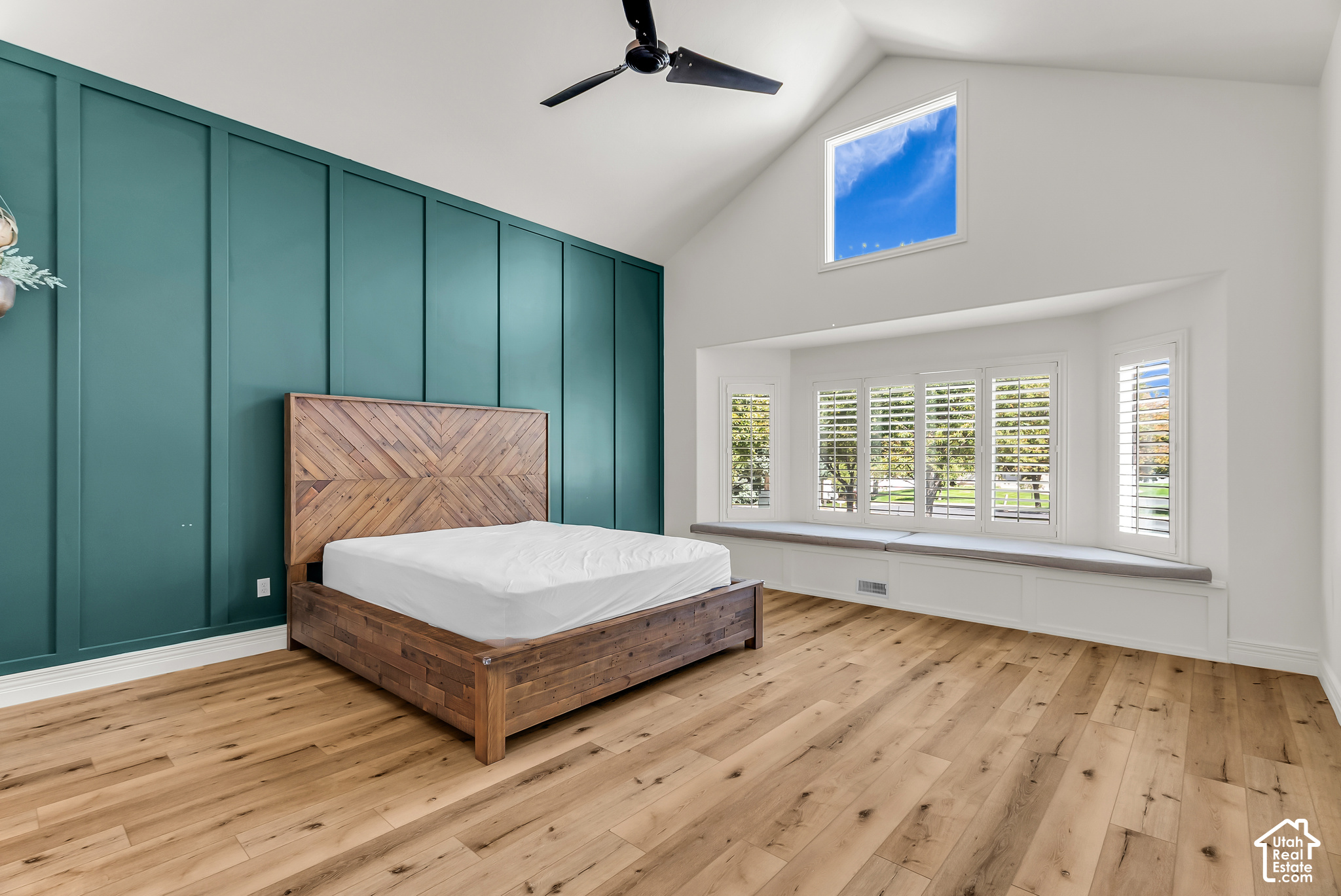 property viewer photo 22