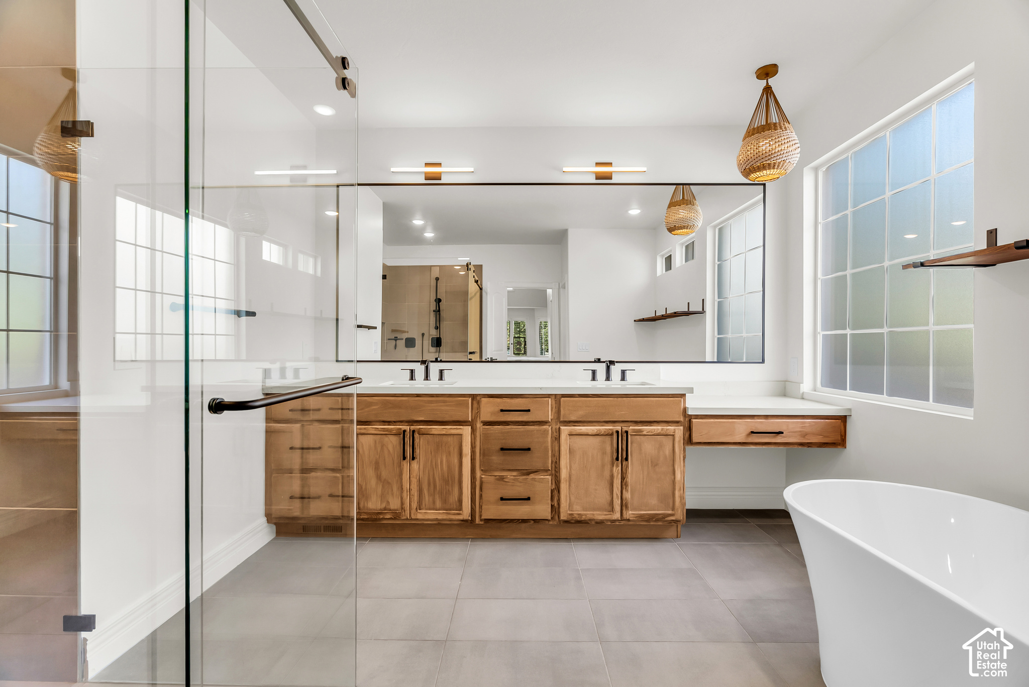 property viewer photo 27