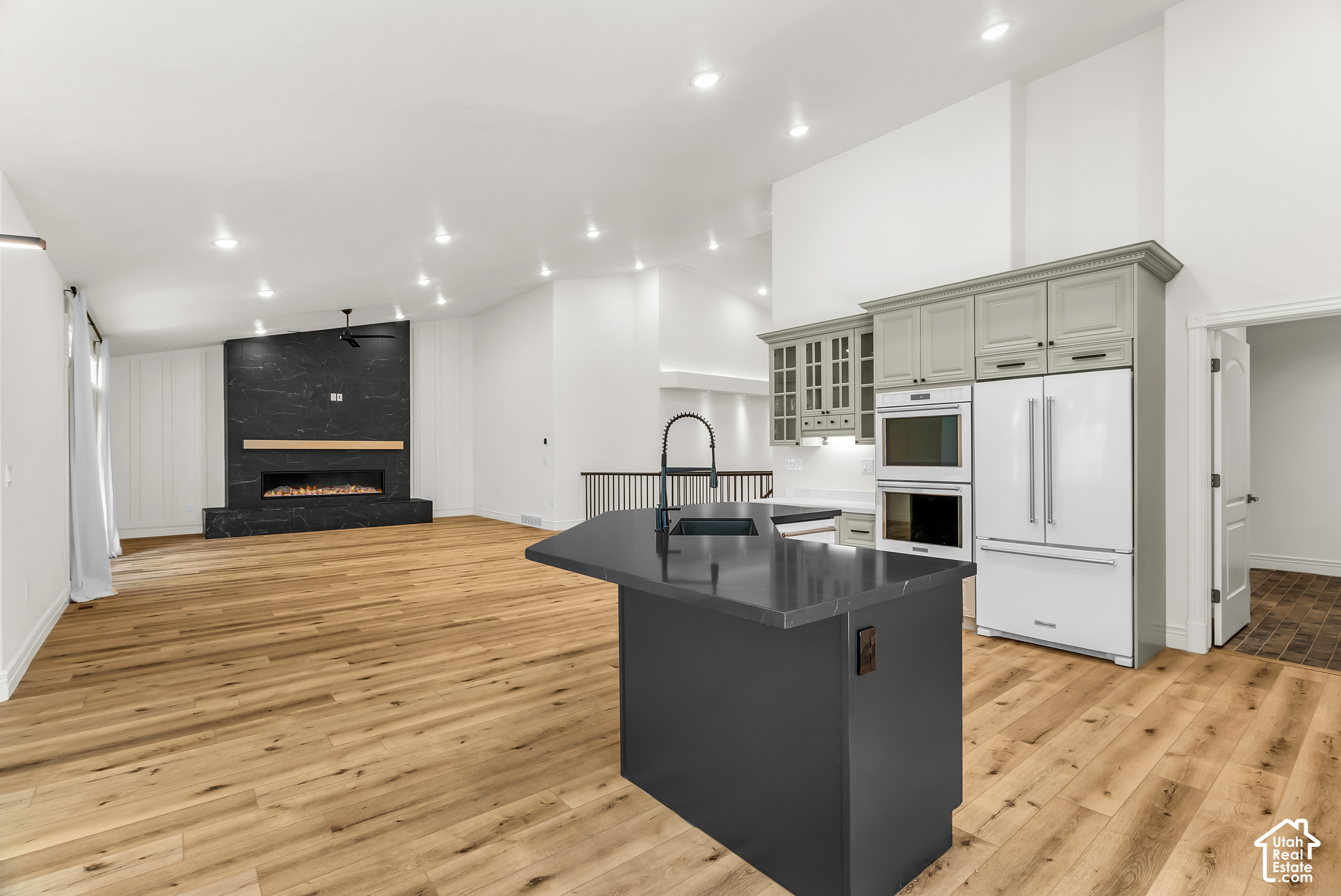 property viewer photo 34