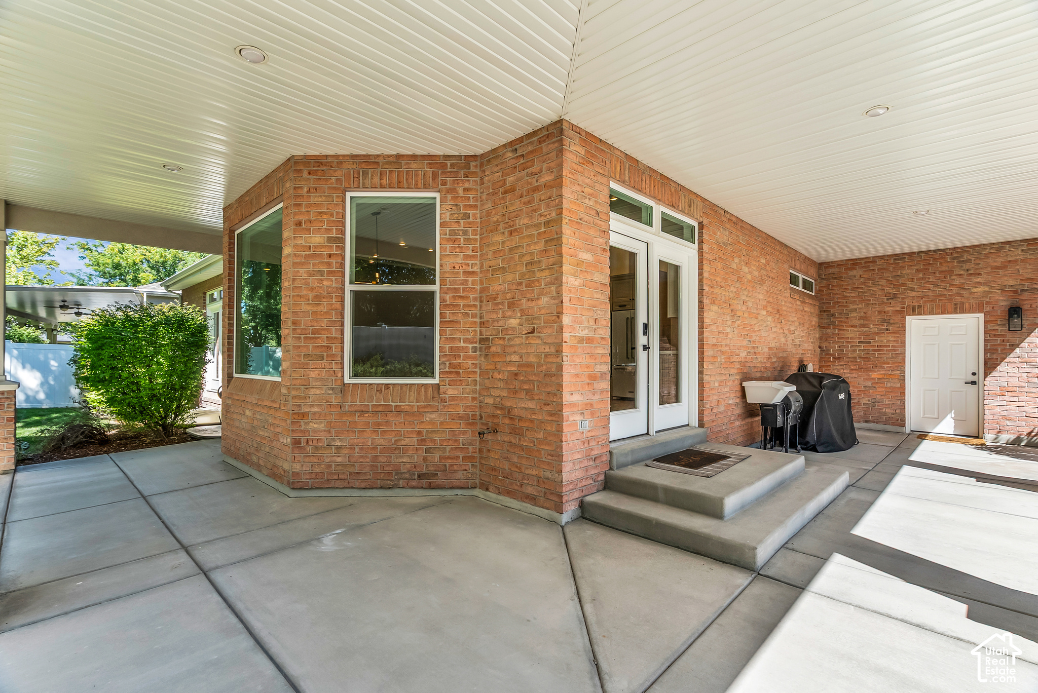 property viewer photo 54