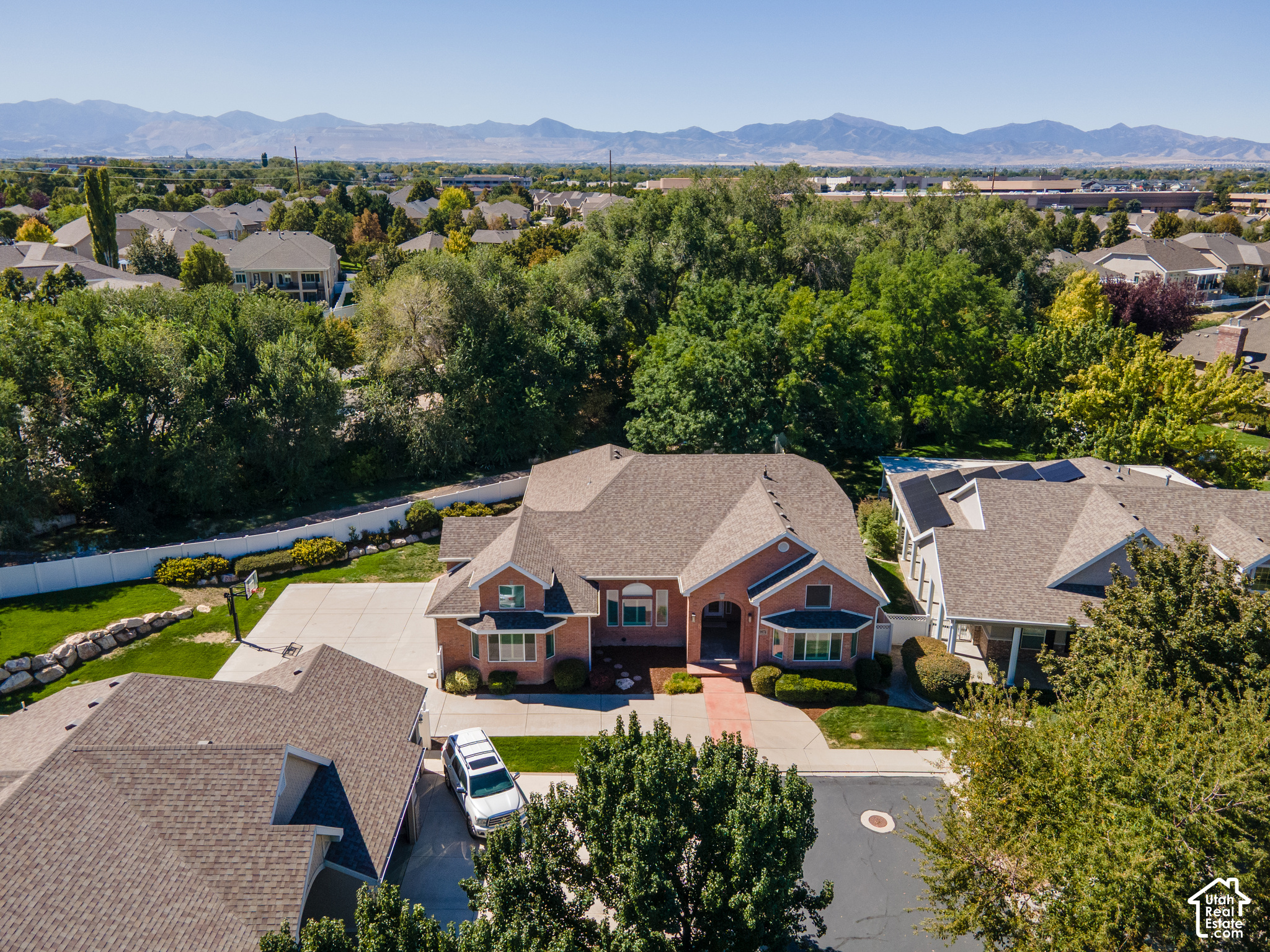 property viewer photo 57