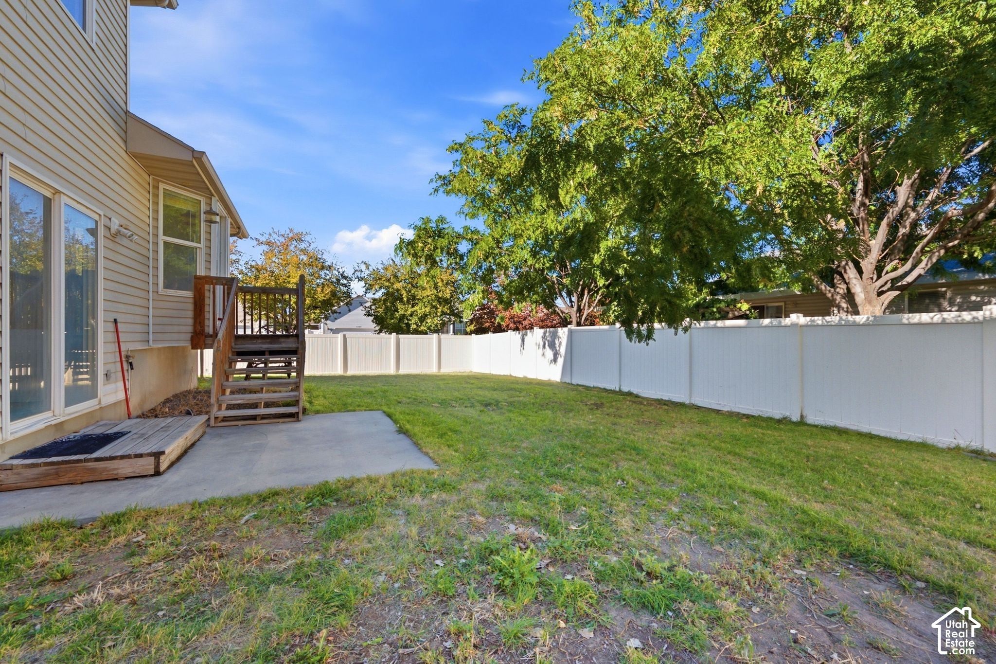 main property photo 37