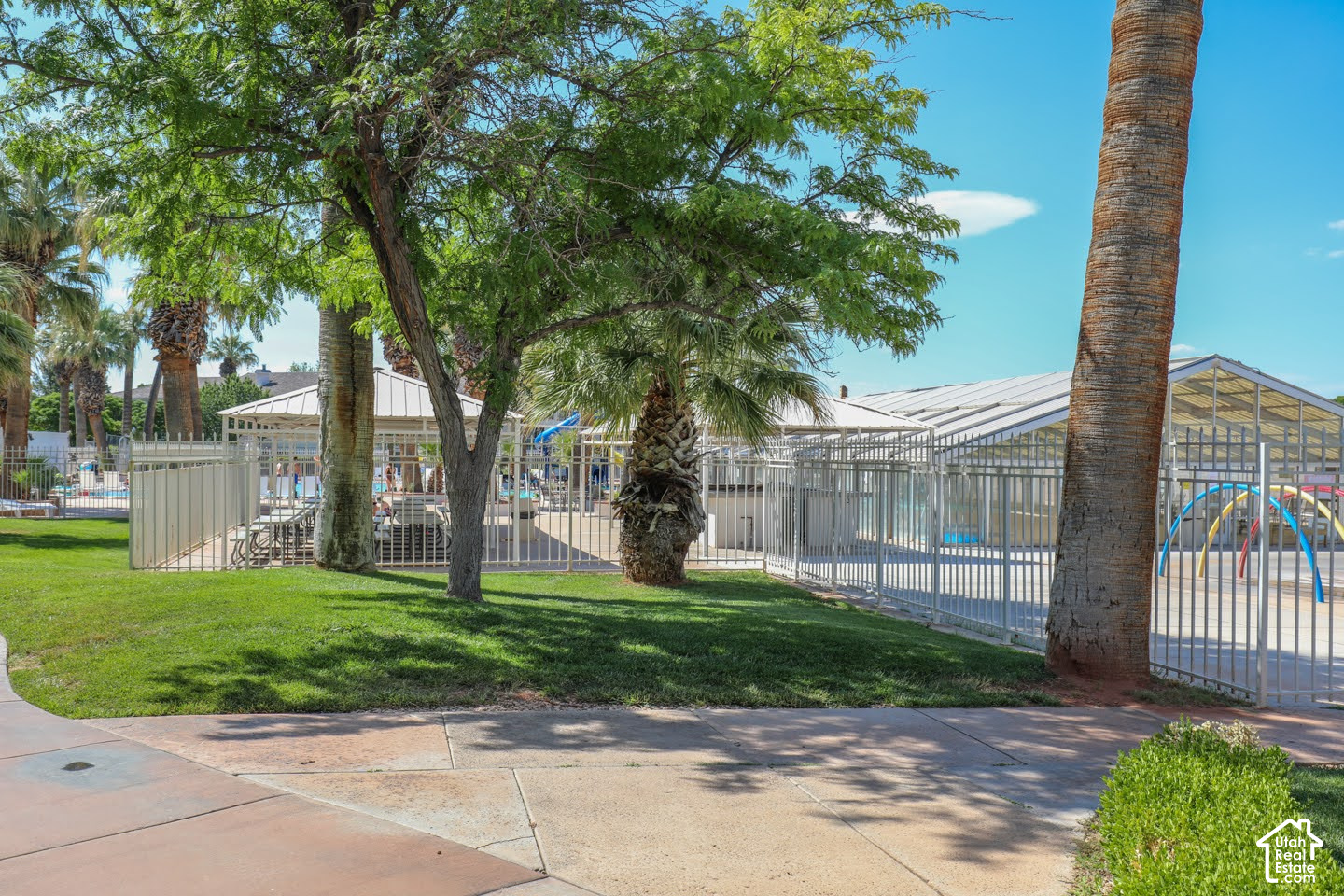 main property photo 31