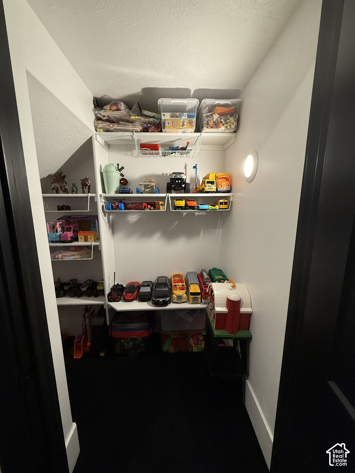 main property photo 29