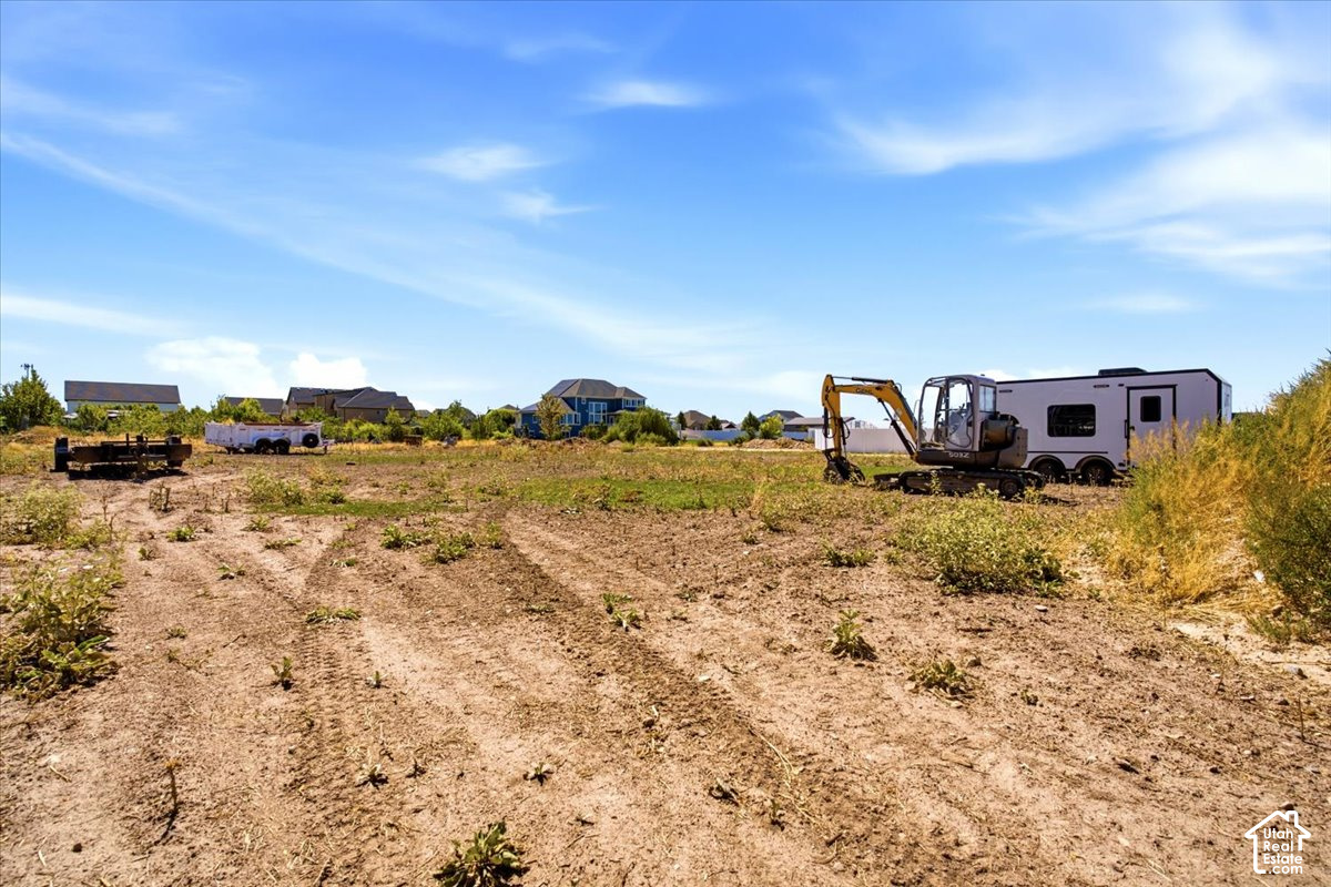 main property photo 51