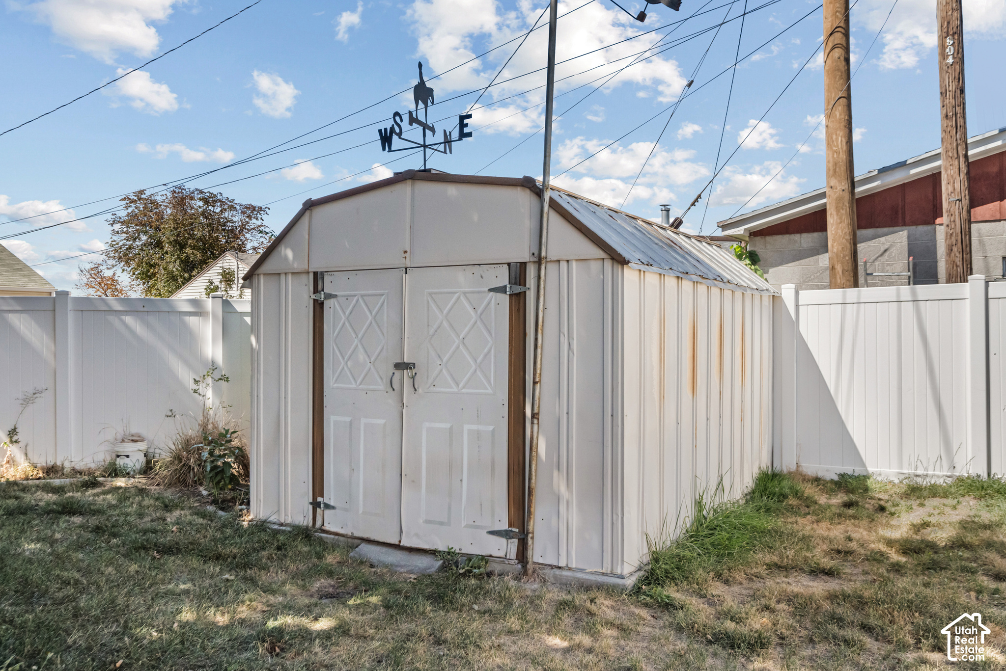 main property photo 26
