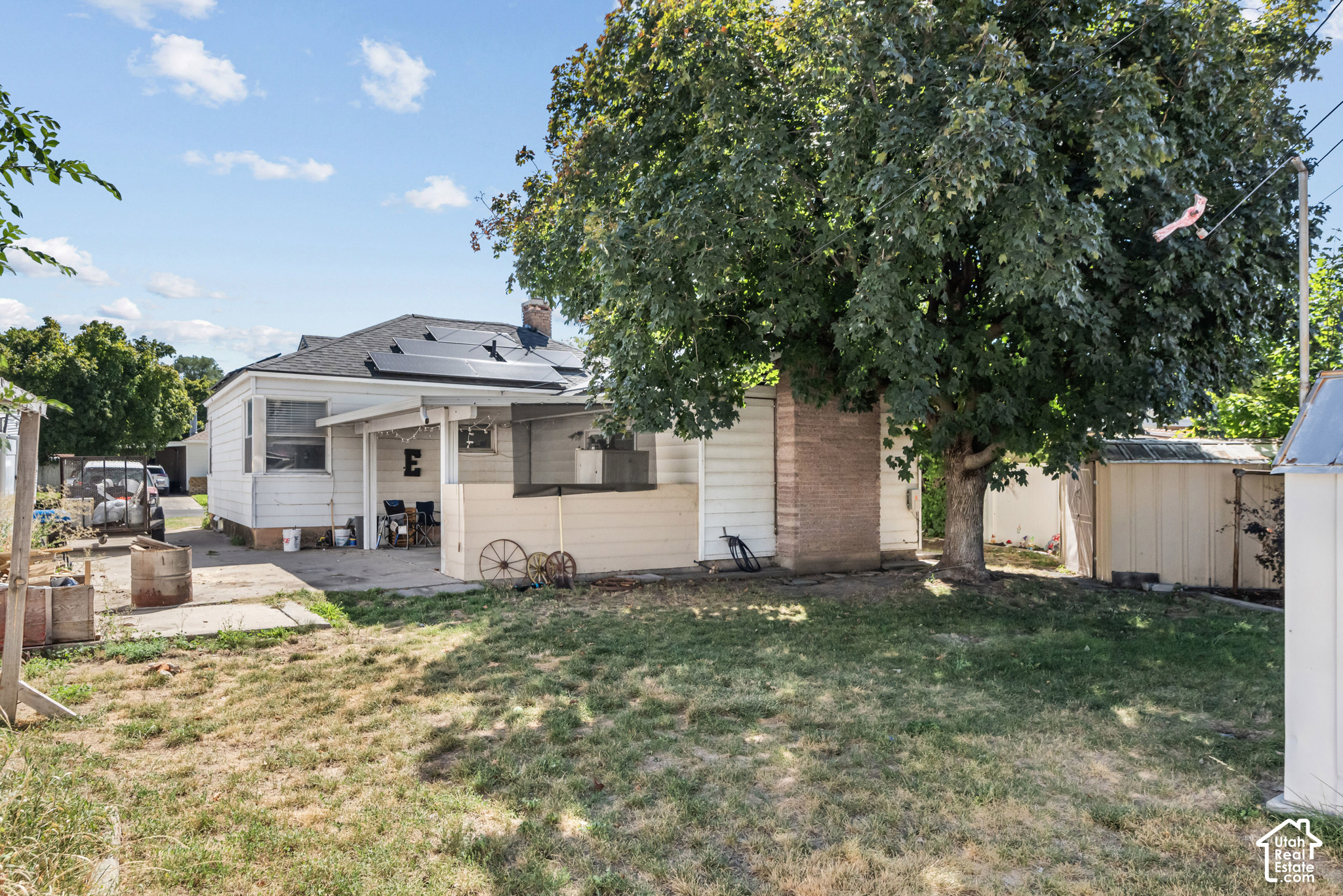 main property photo 28