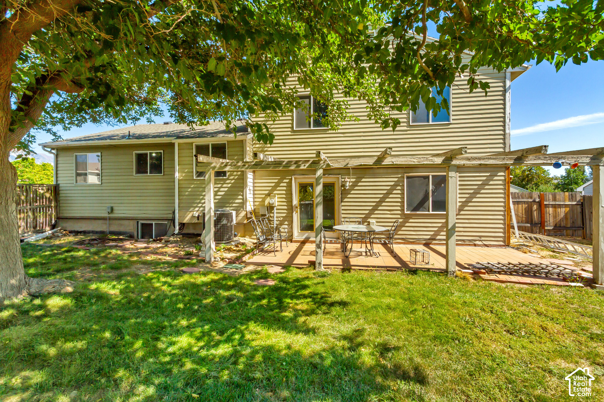 main property photo 37