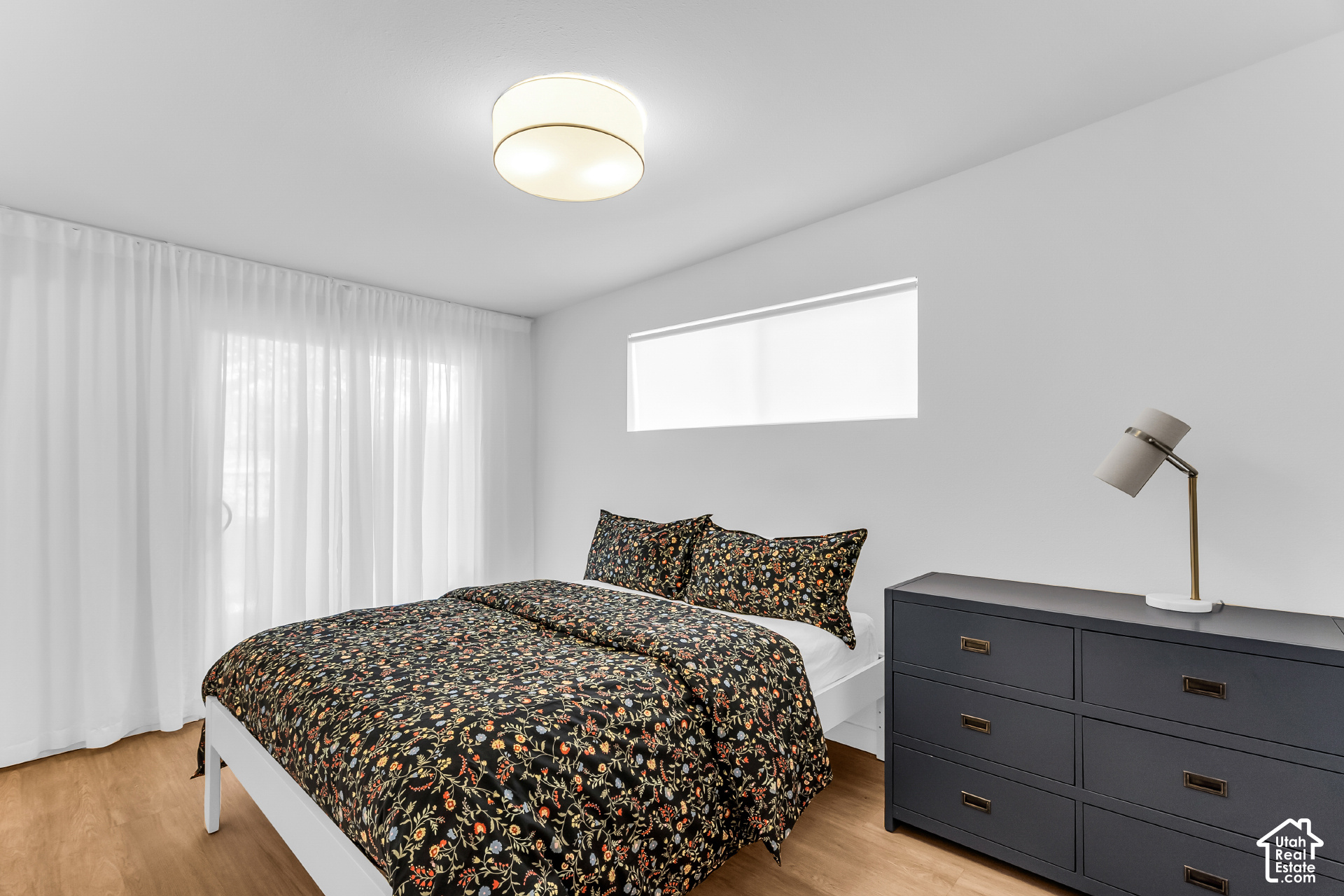 property viewer photo 17
