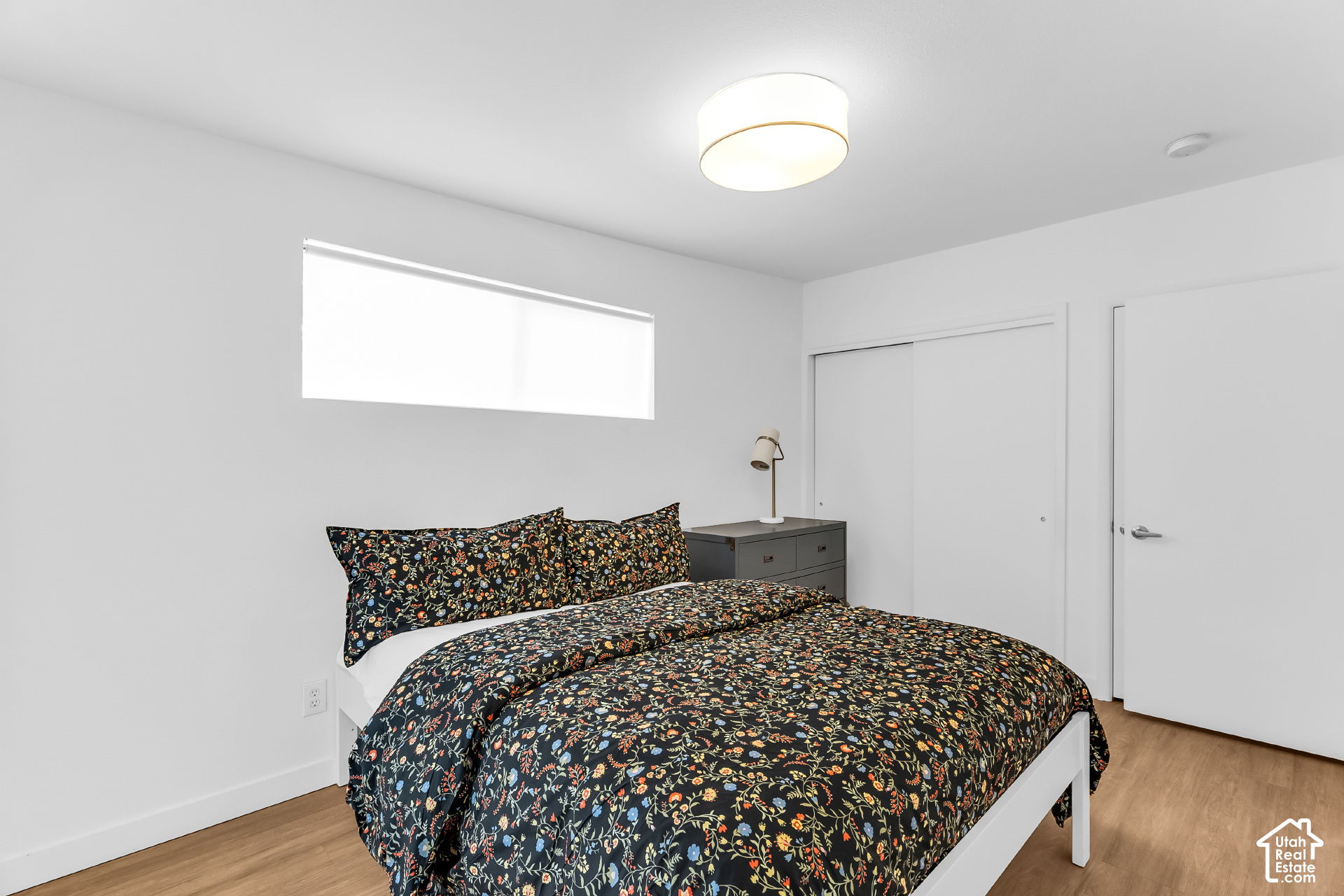 property viewer photo 19