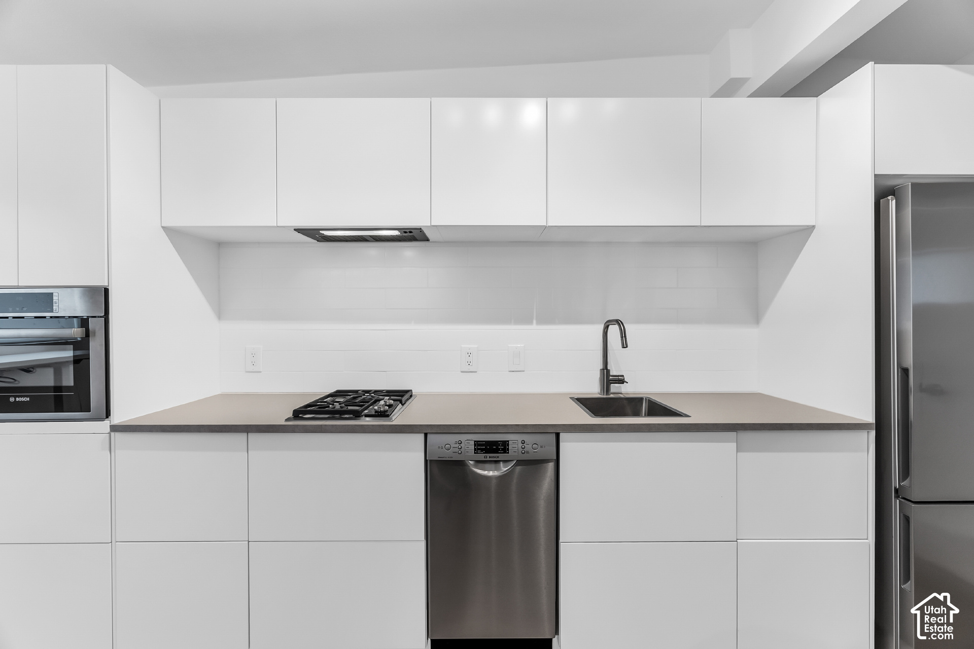 property viewer photo 8