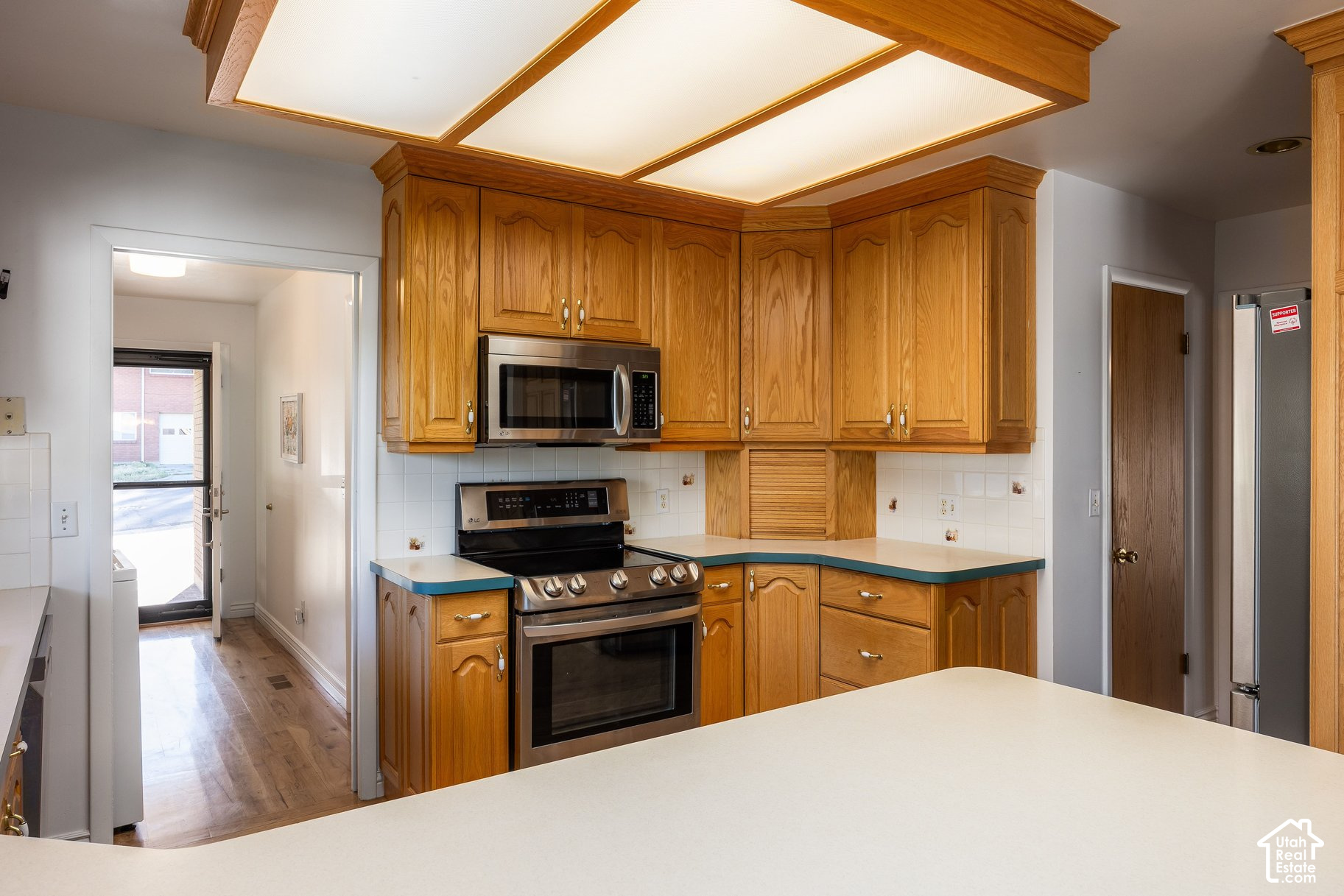 main property photo 16
