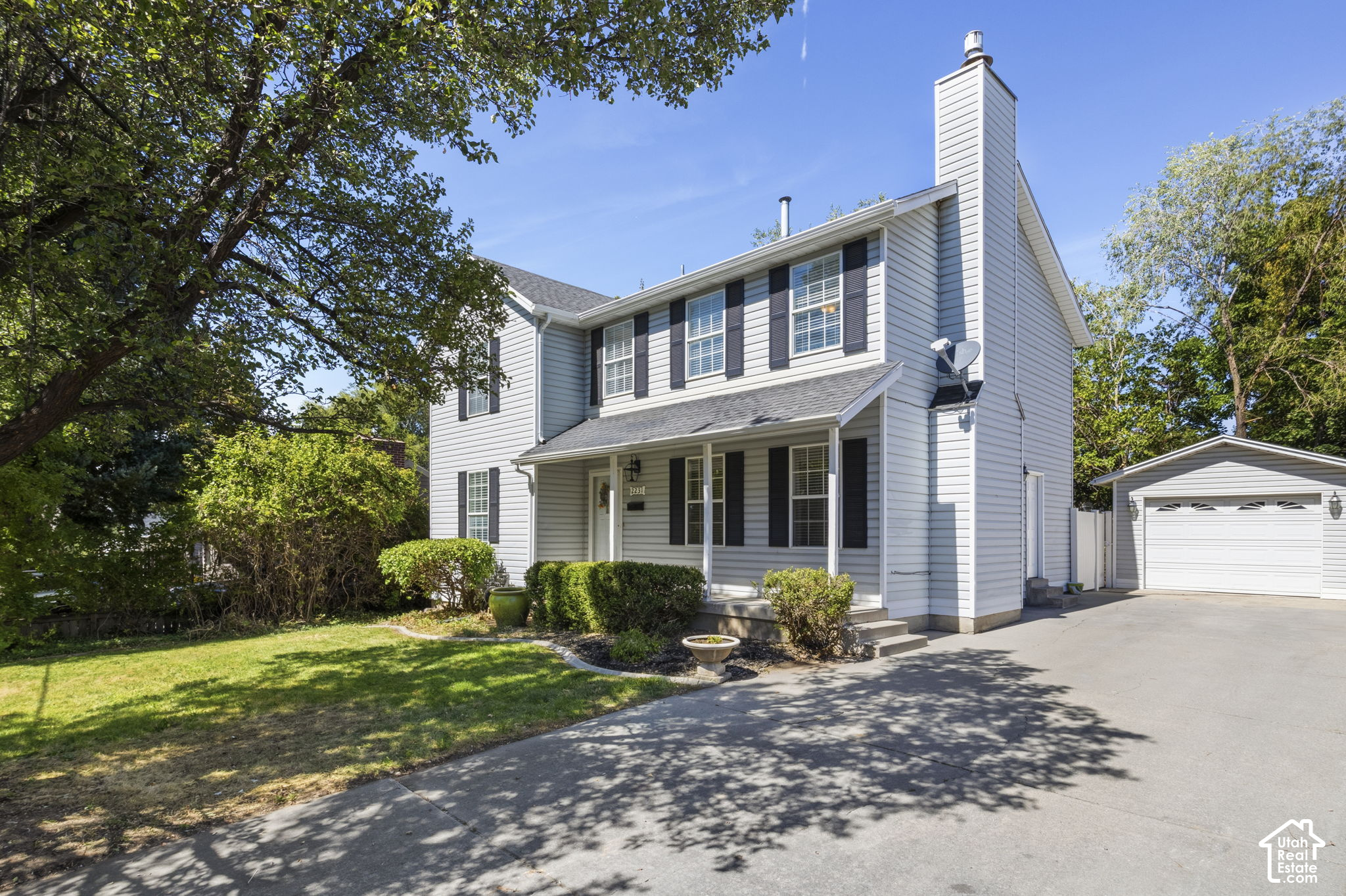 main property photo 2