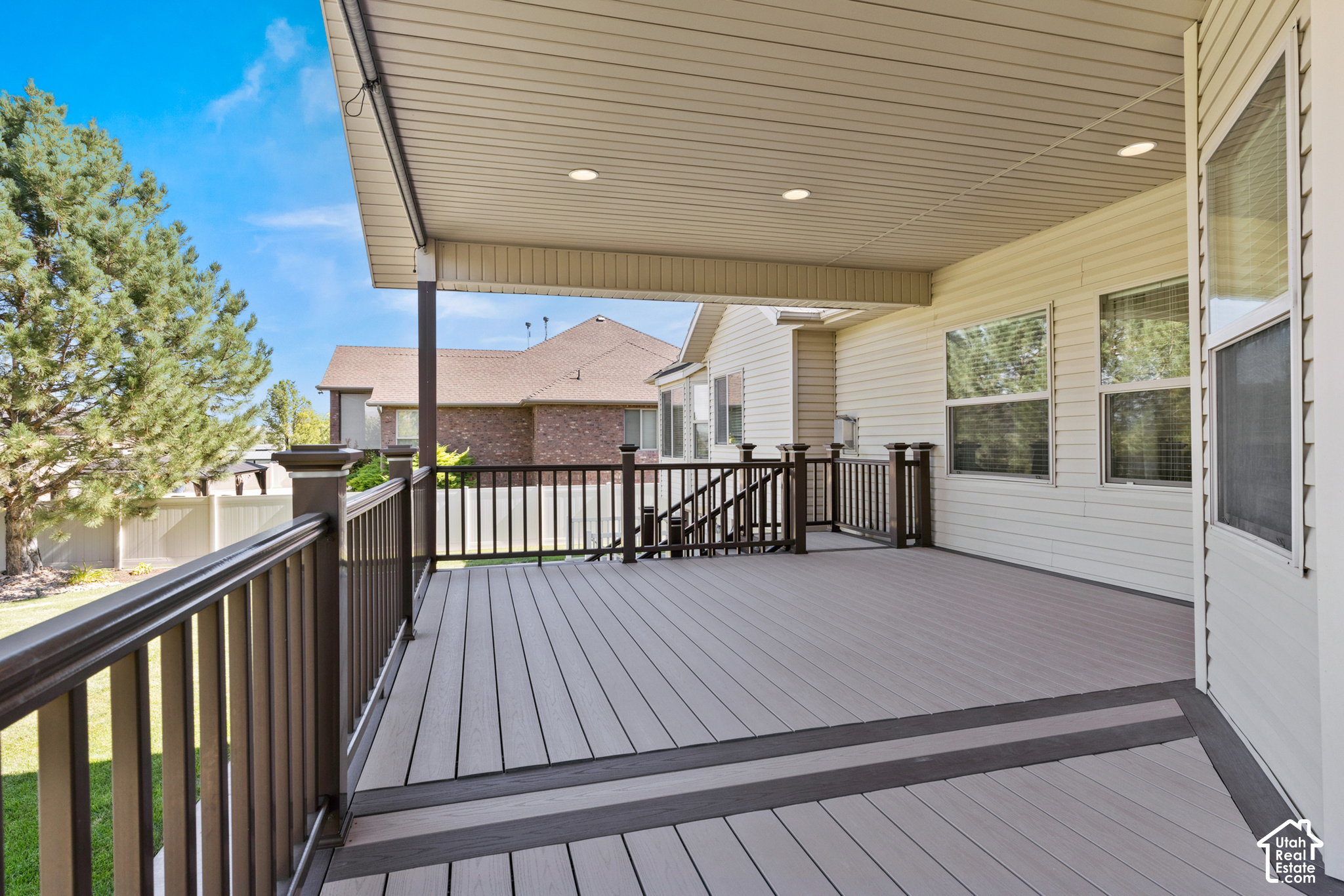 main property photo 44