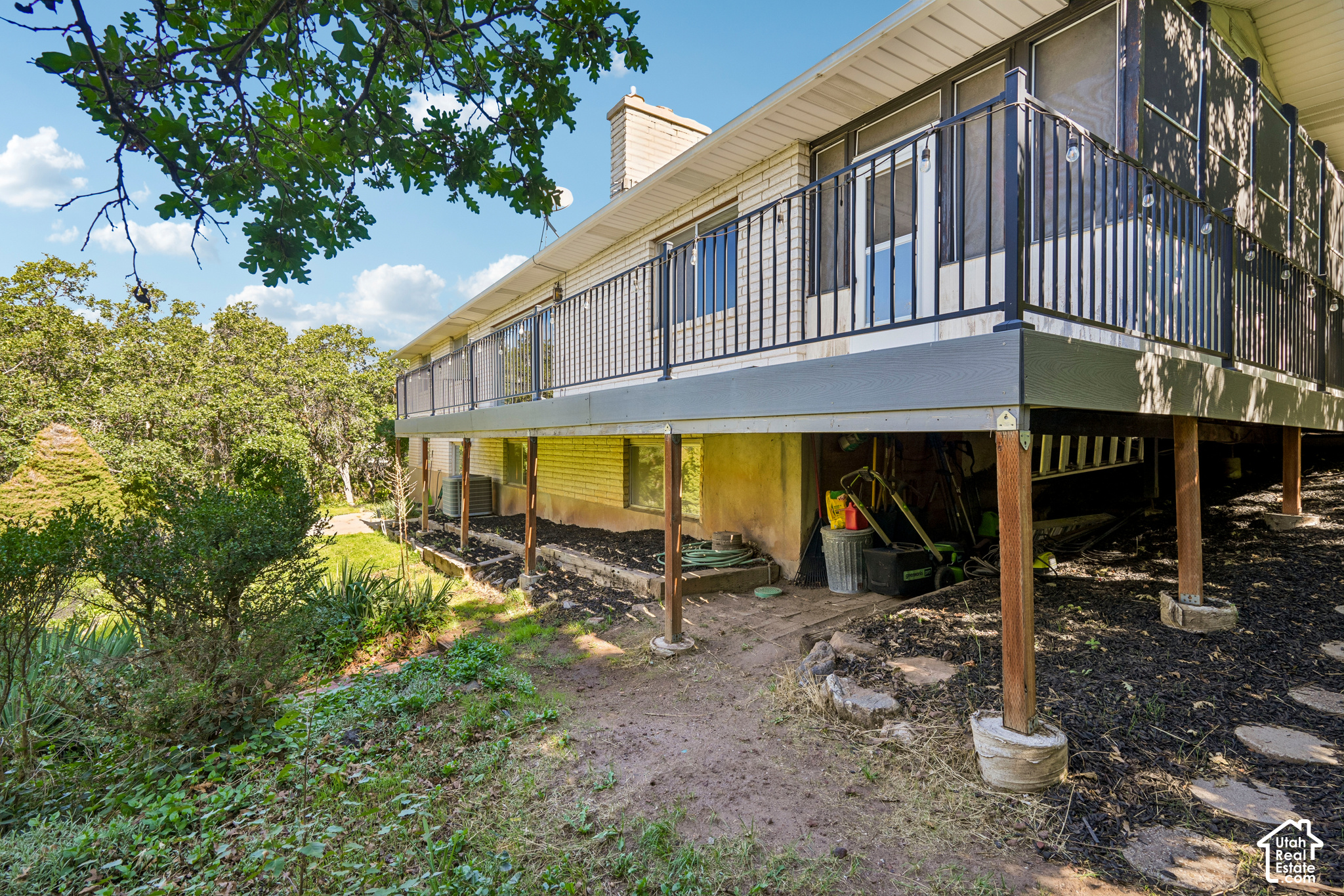 main property photo 34