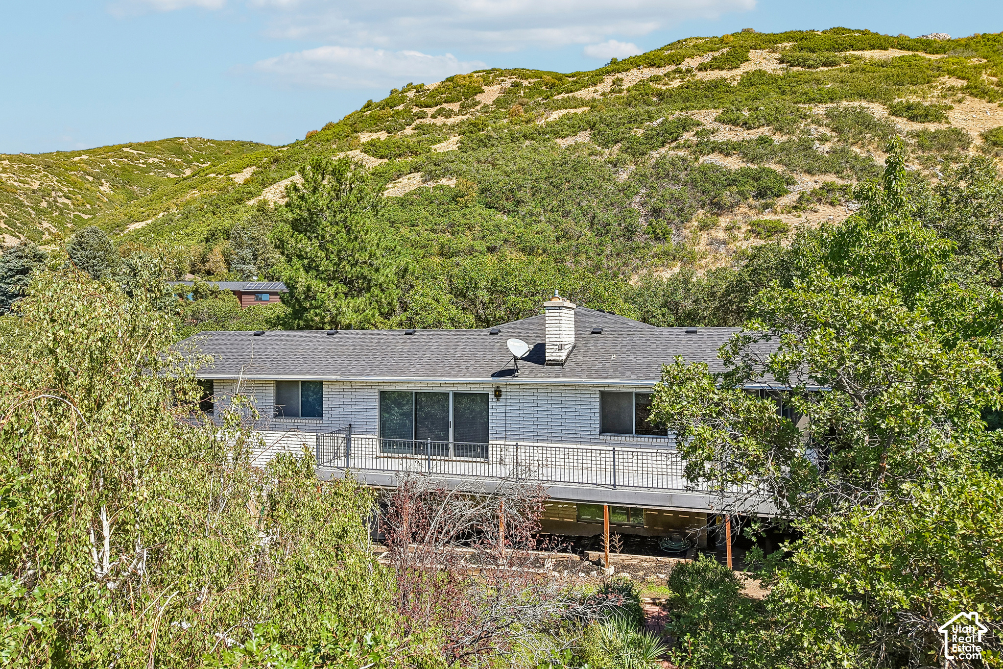 main property photo 40