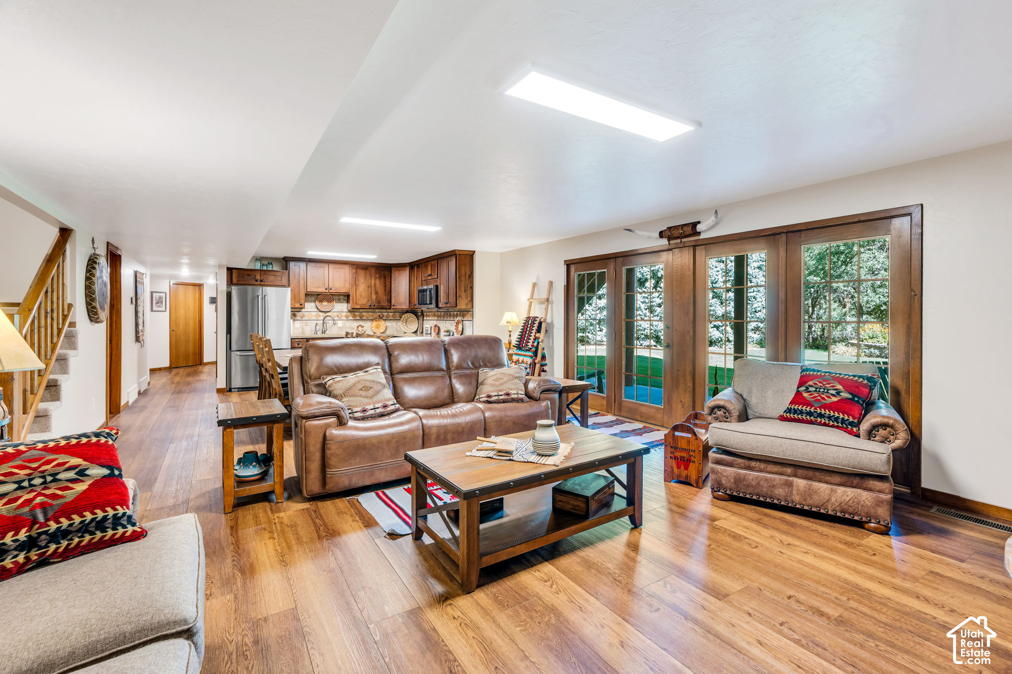 main property photo 19