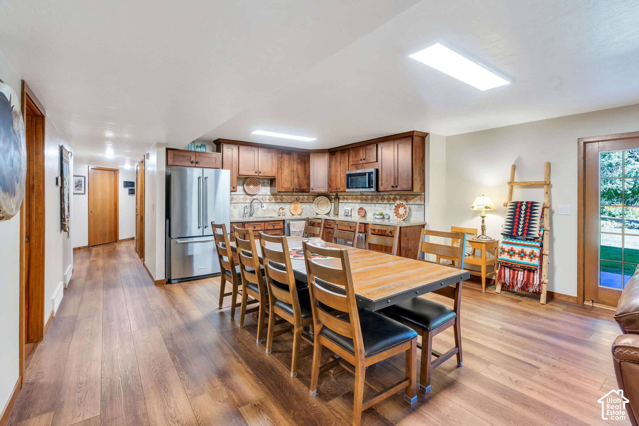 main property photo 20