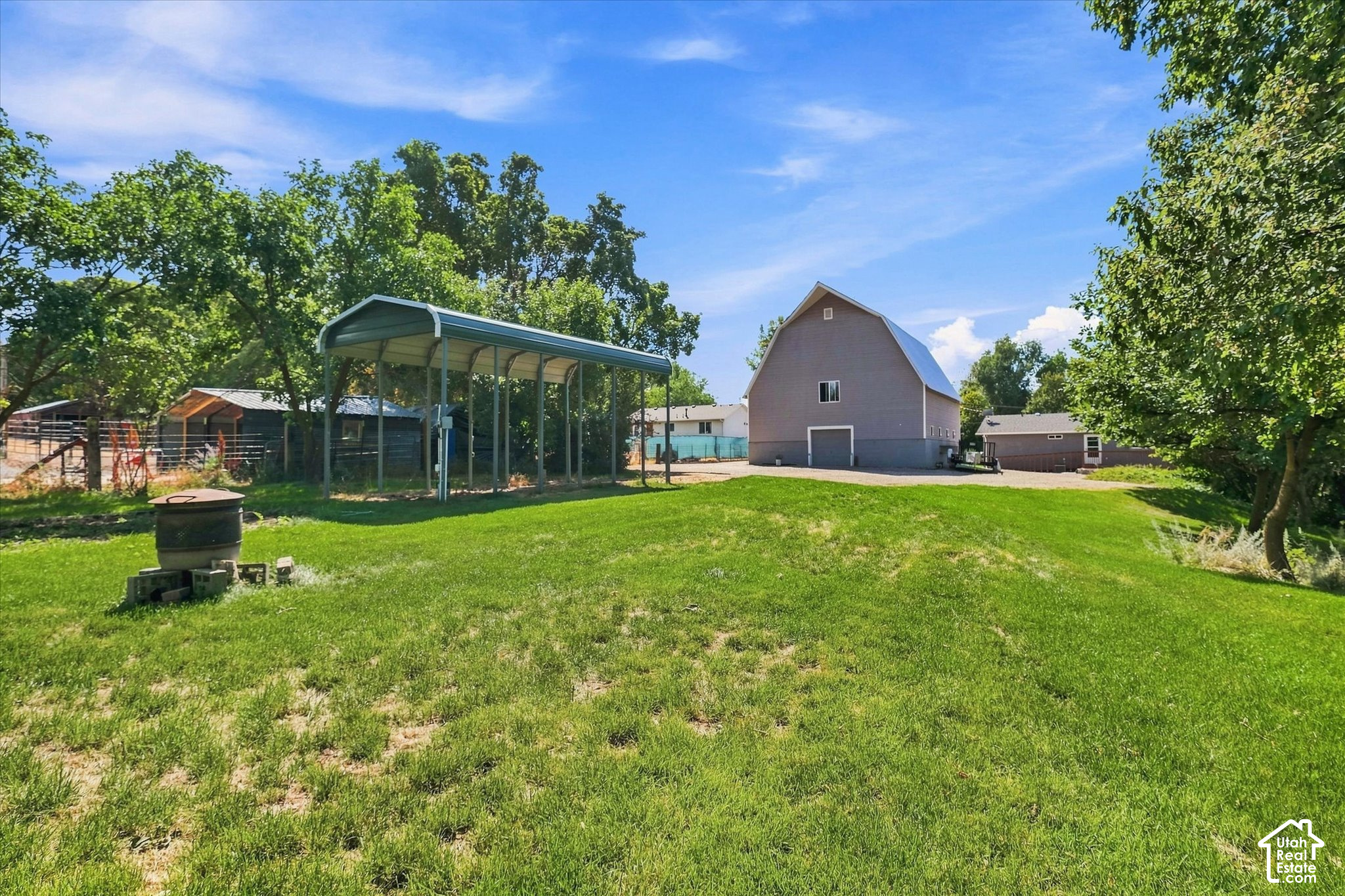 main property photo 45