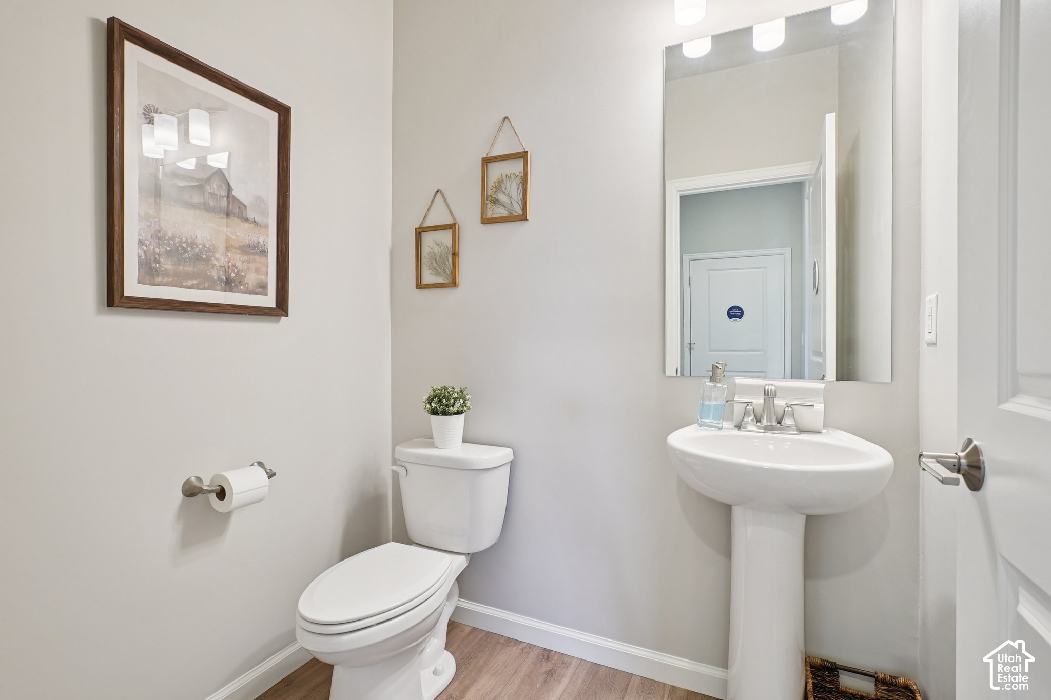 main property photo 15