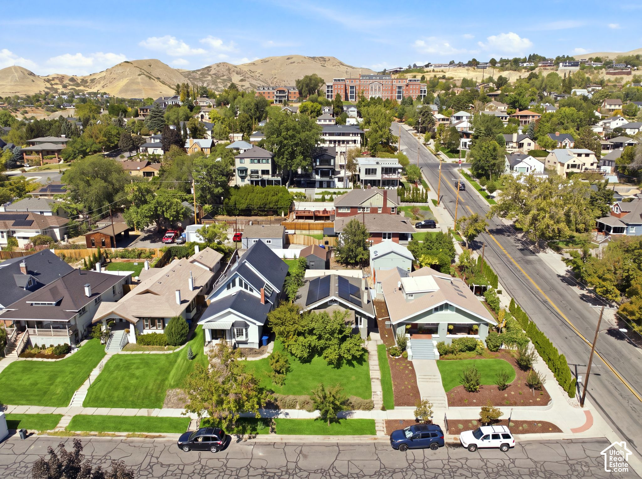 main property photo 40