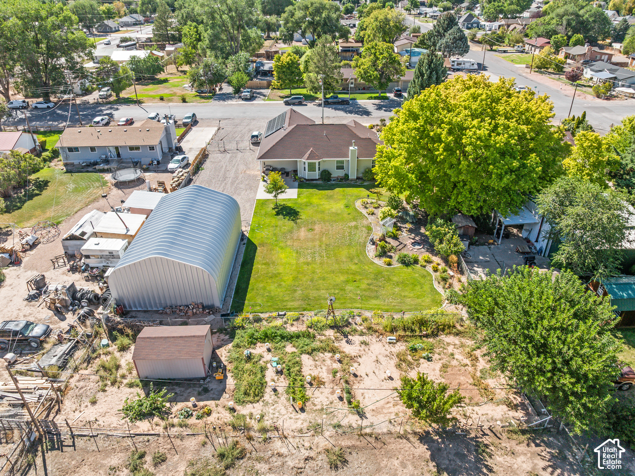 main property photo 50