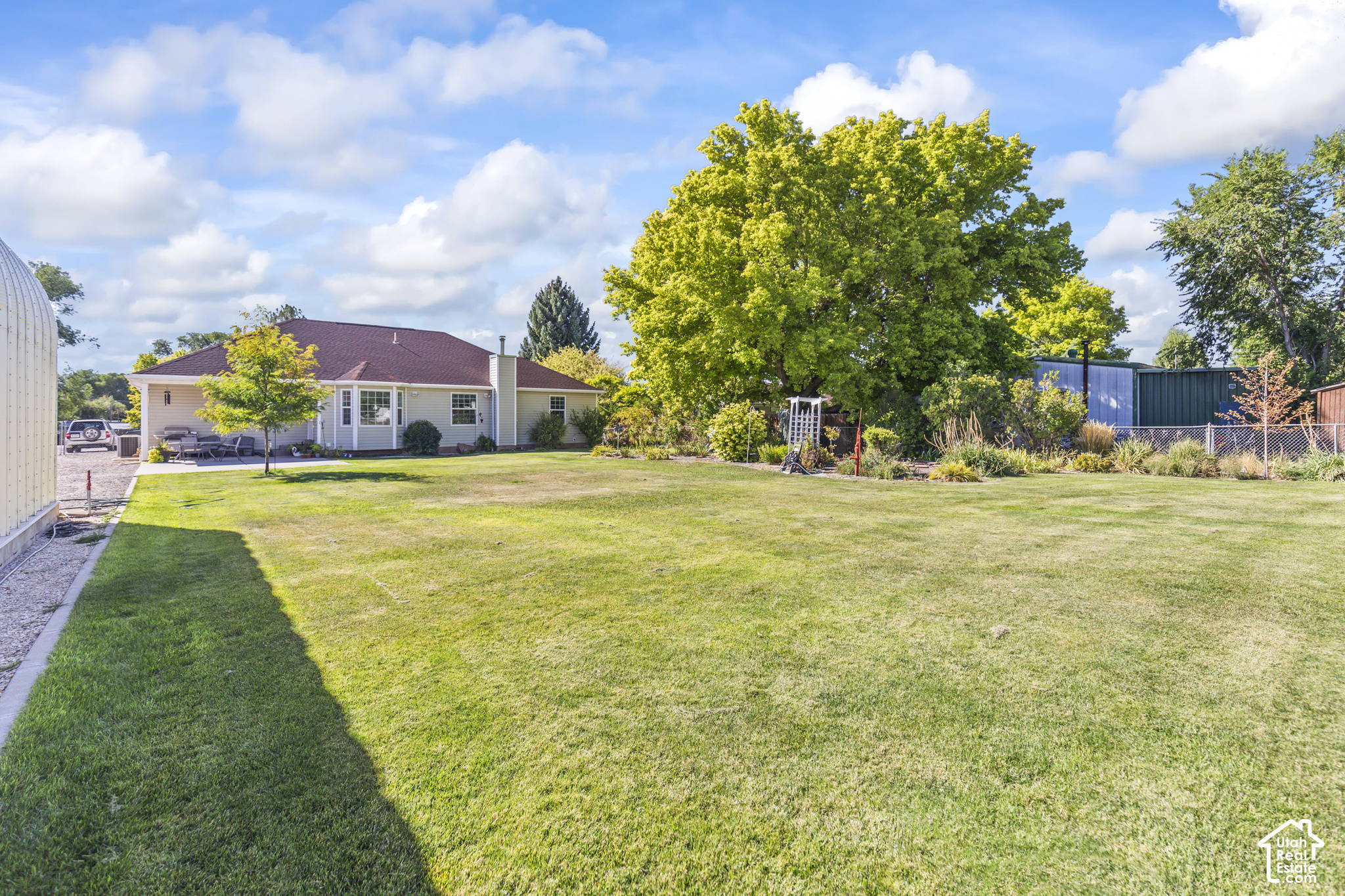 main property photo 54