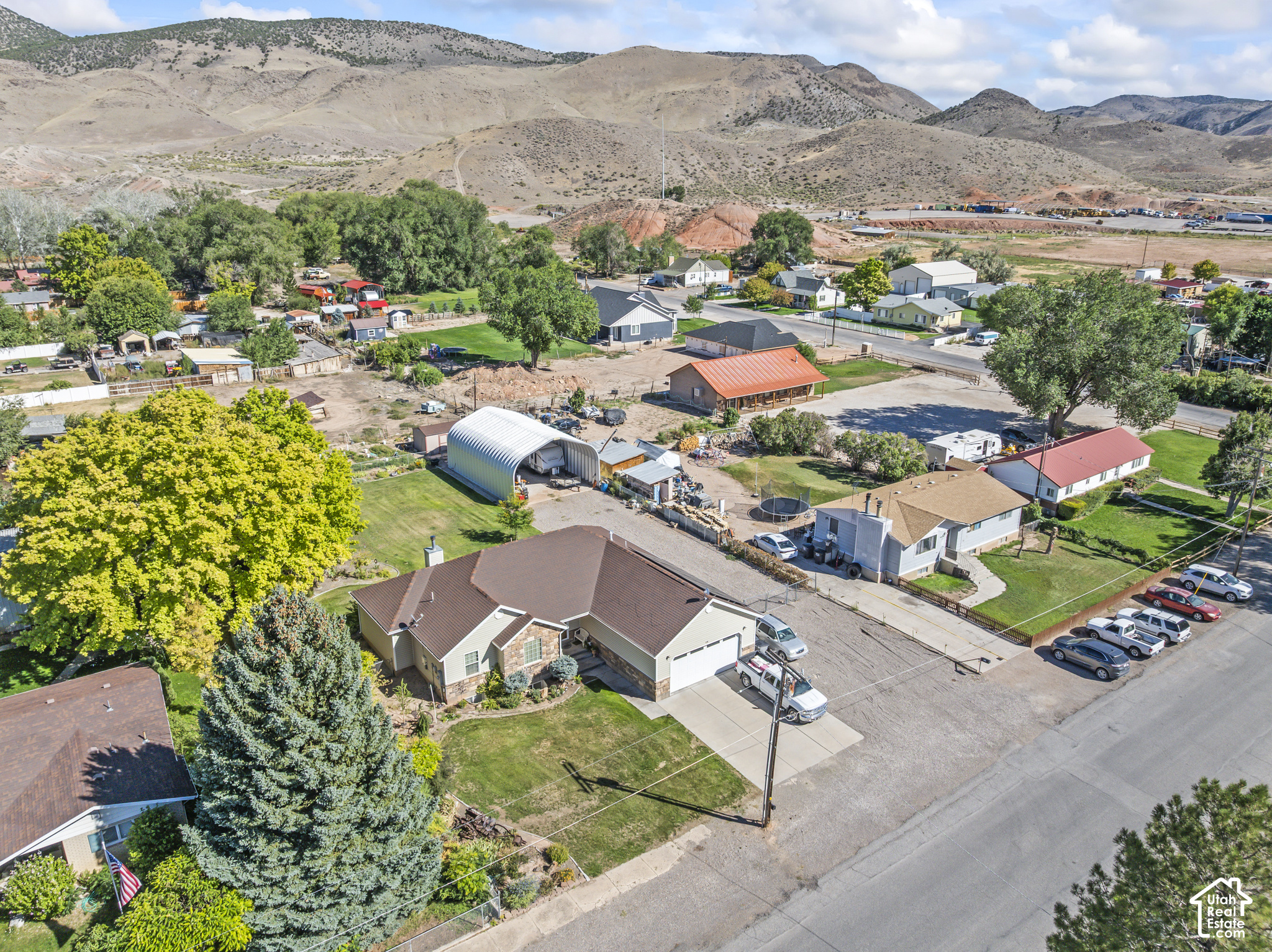 main property photo 60