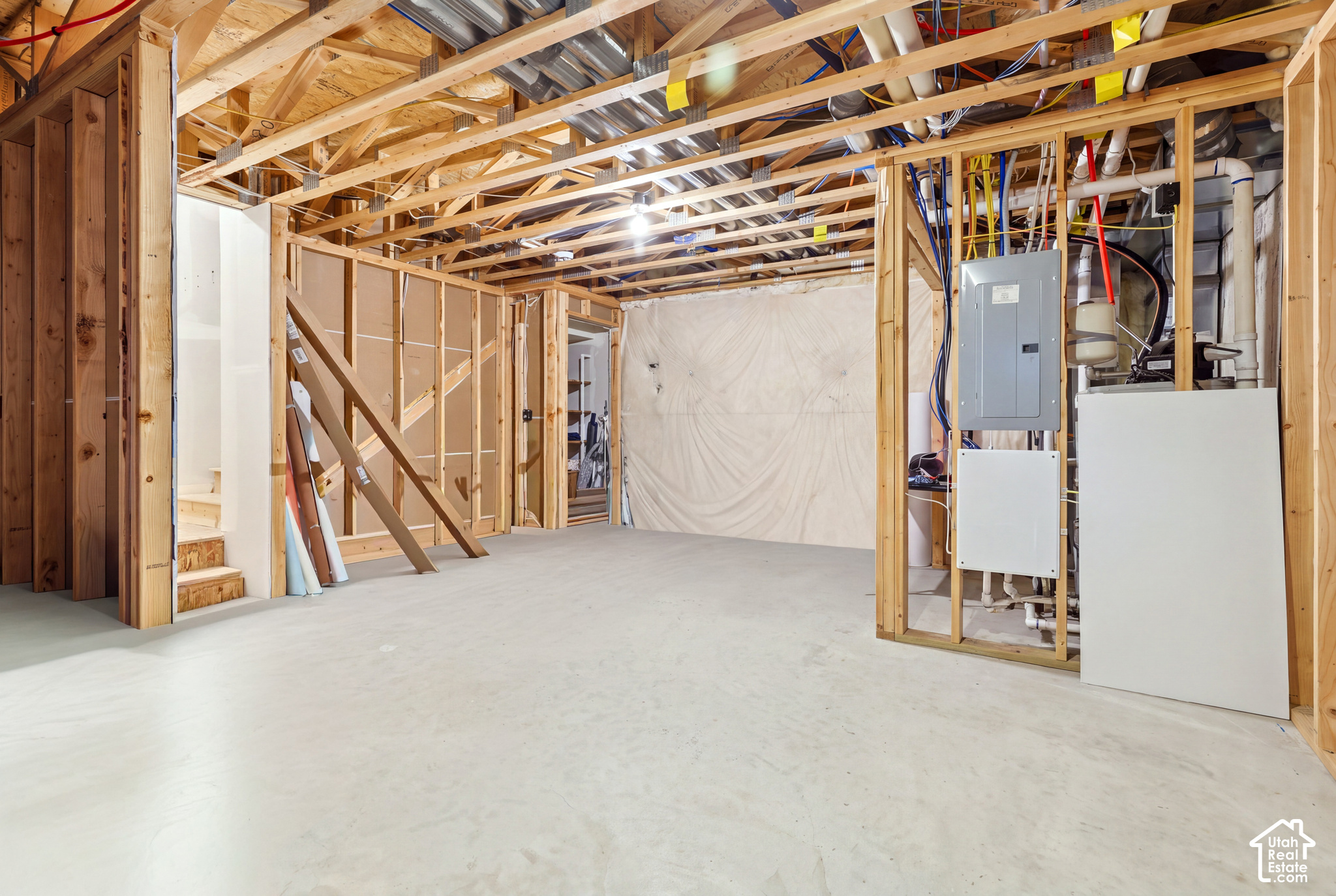 main property photo 18