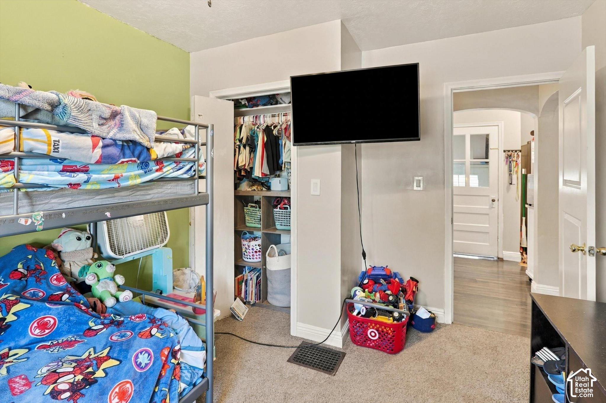 main property photo 10