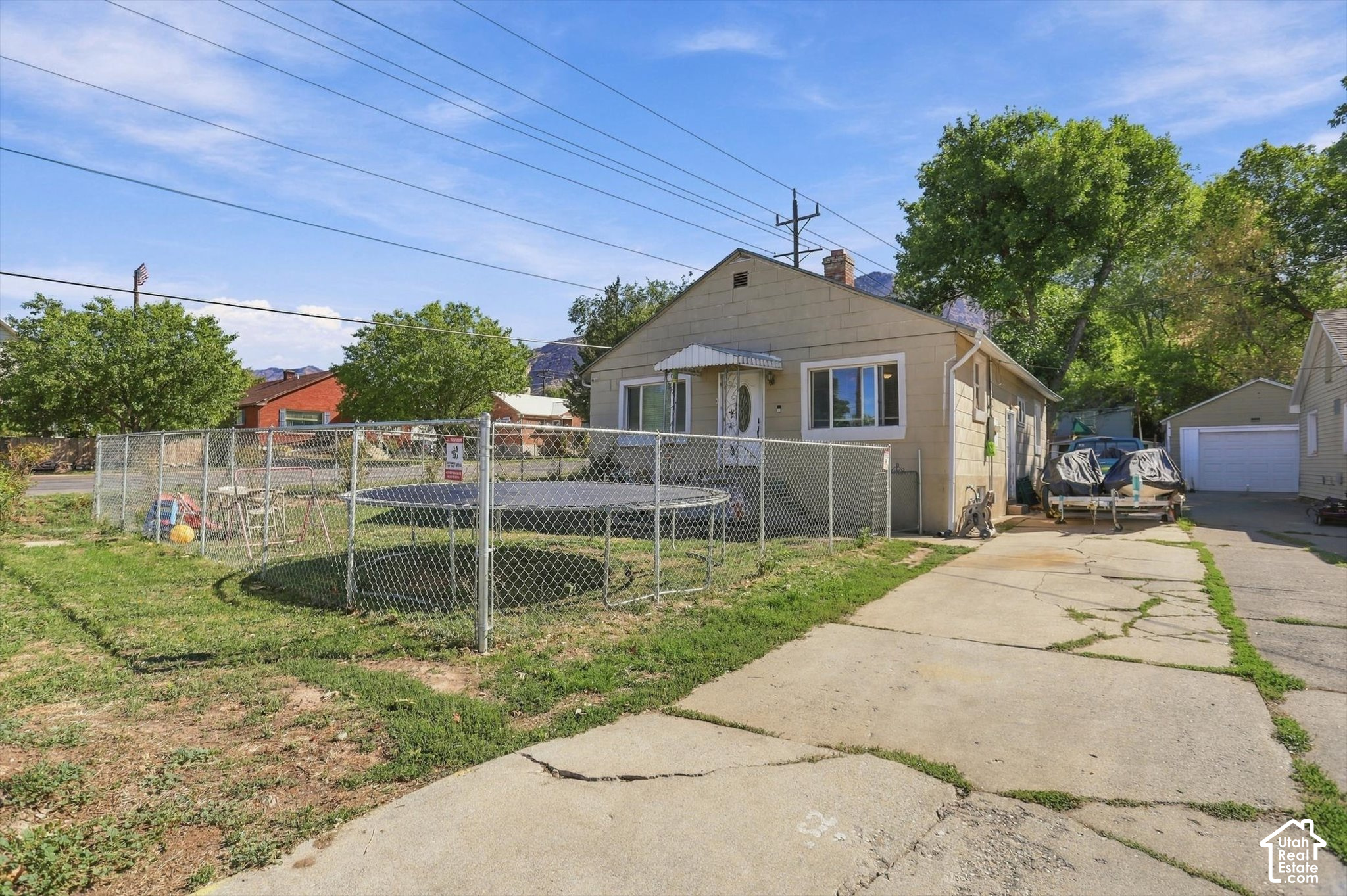 main property photo 24