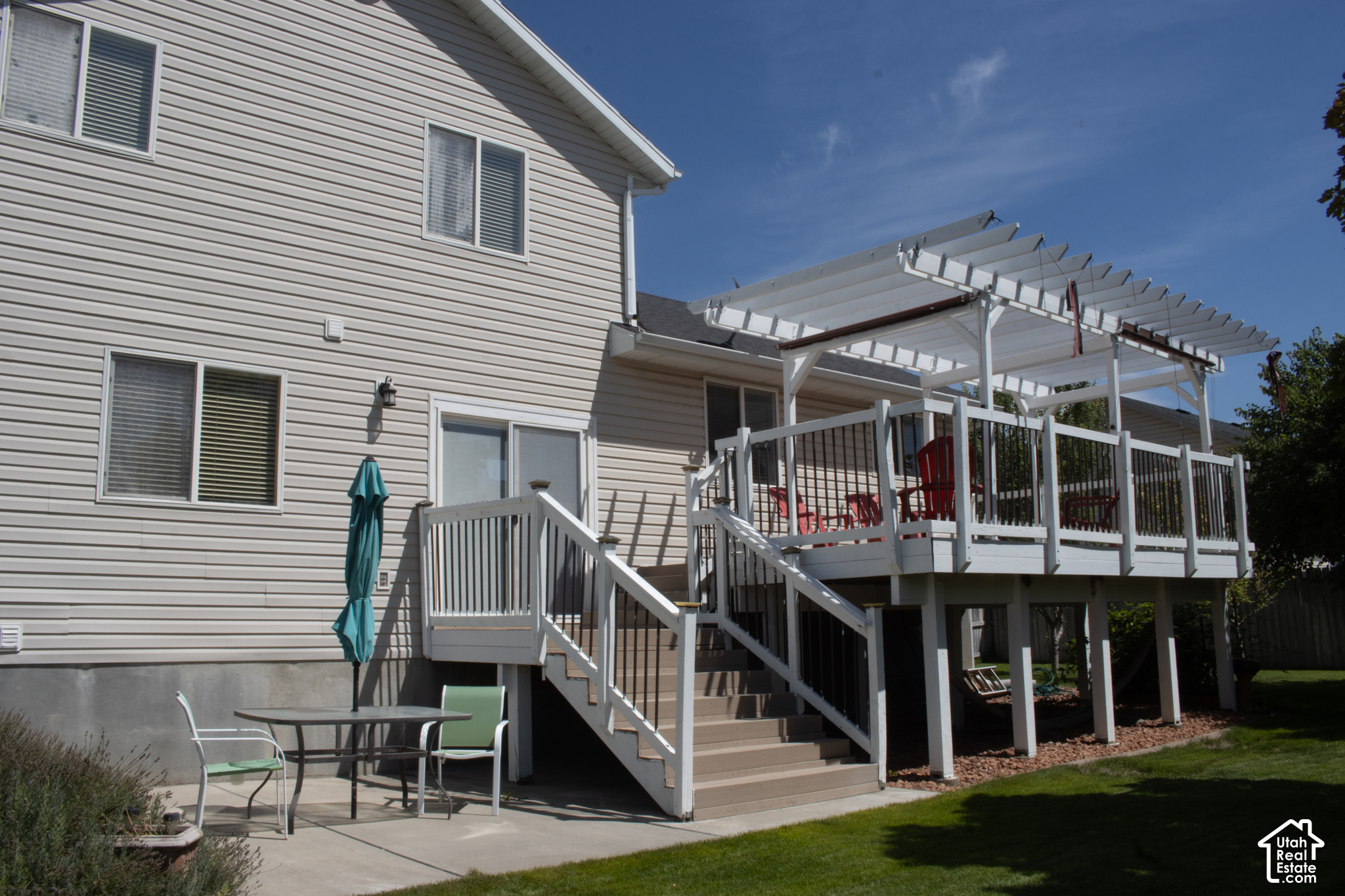 main property photo 5